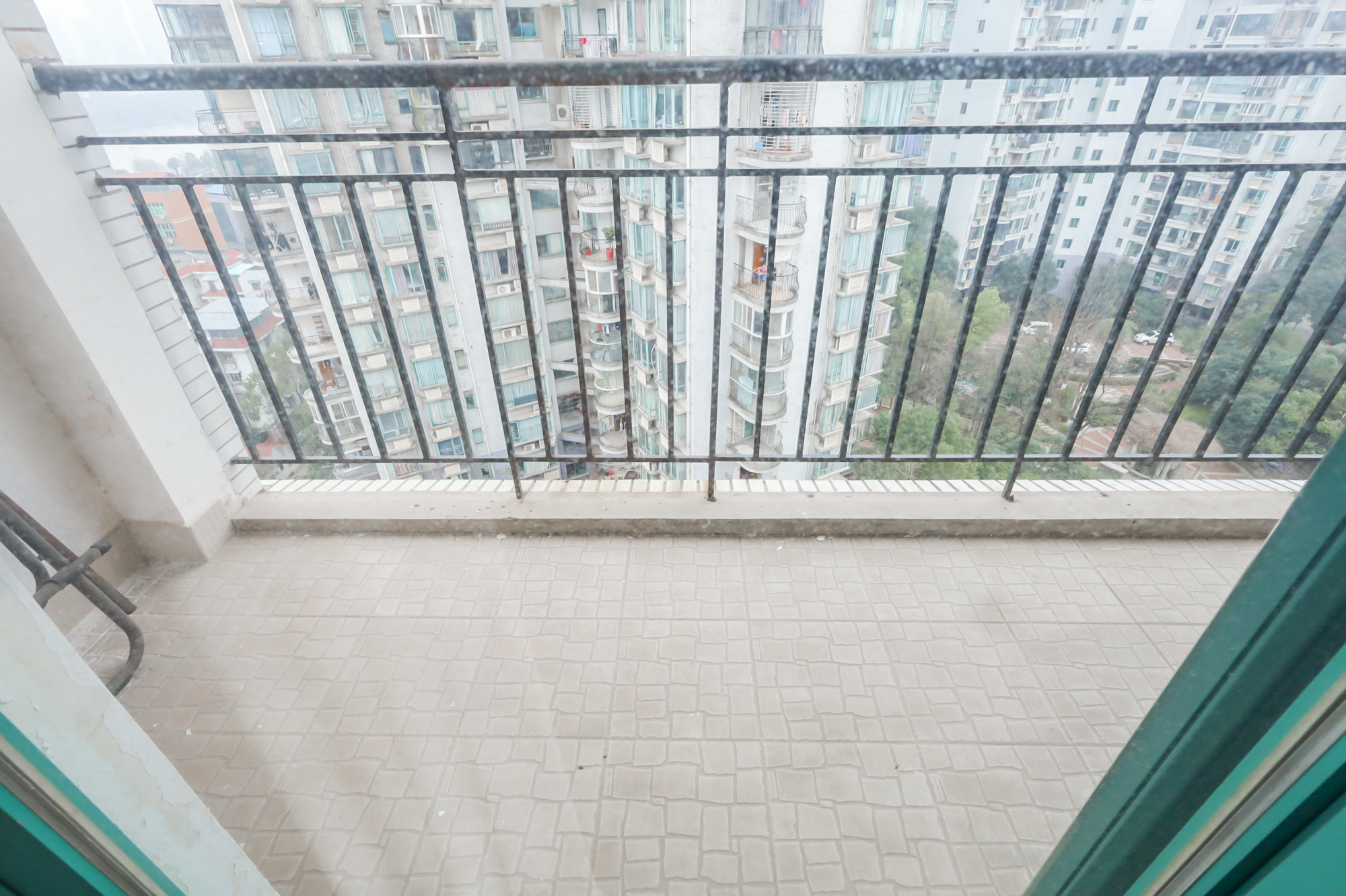 景秀江山  5室2厅3卫    200.0万阳台