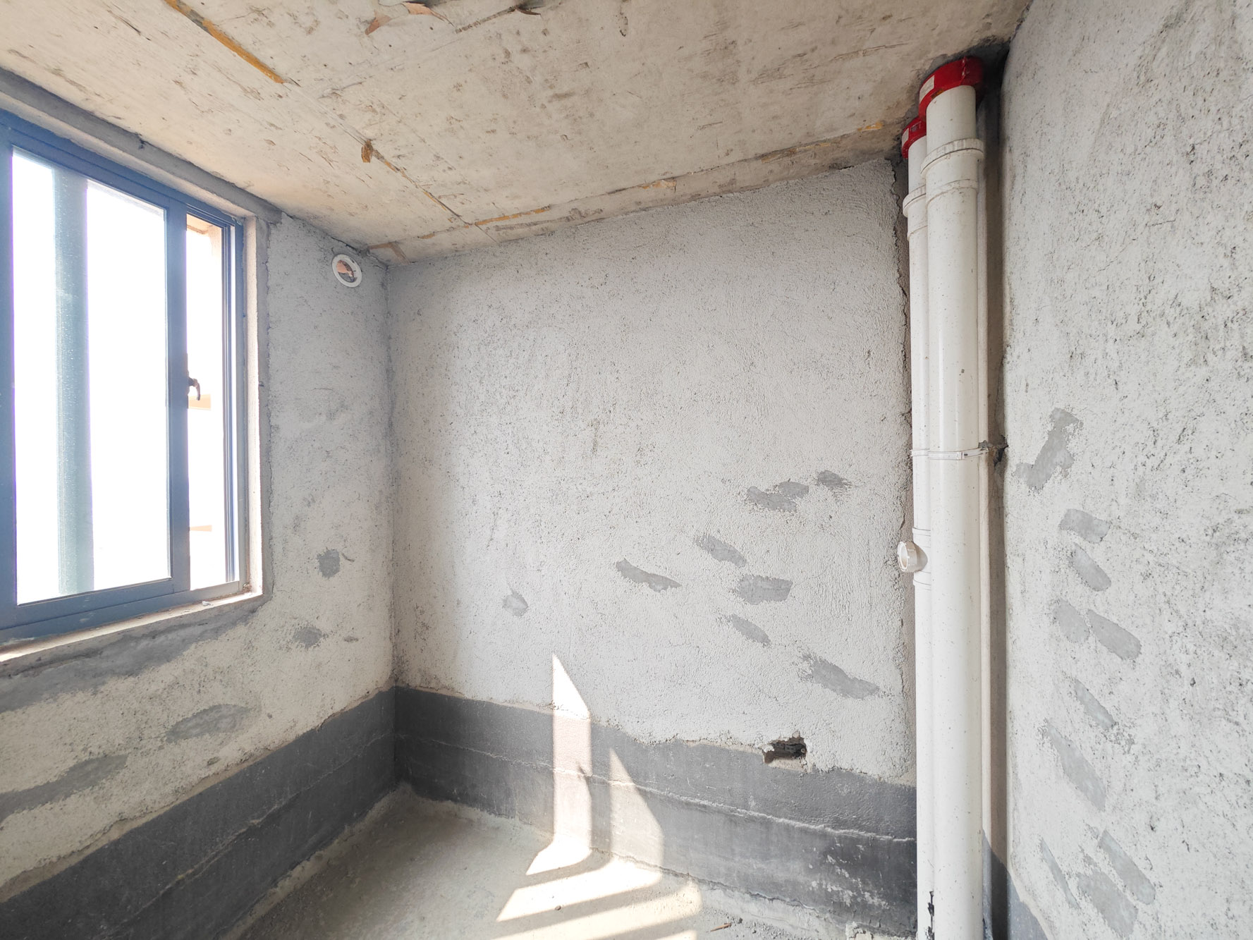 西湖鸿运佳苑 3室2厅2卫 85.0万 西湖鸿运佳苑 3室2厅2卫 85.0万卫生间