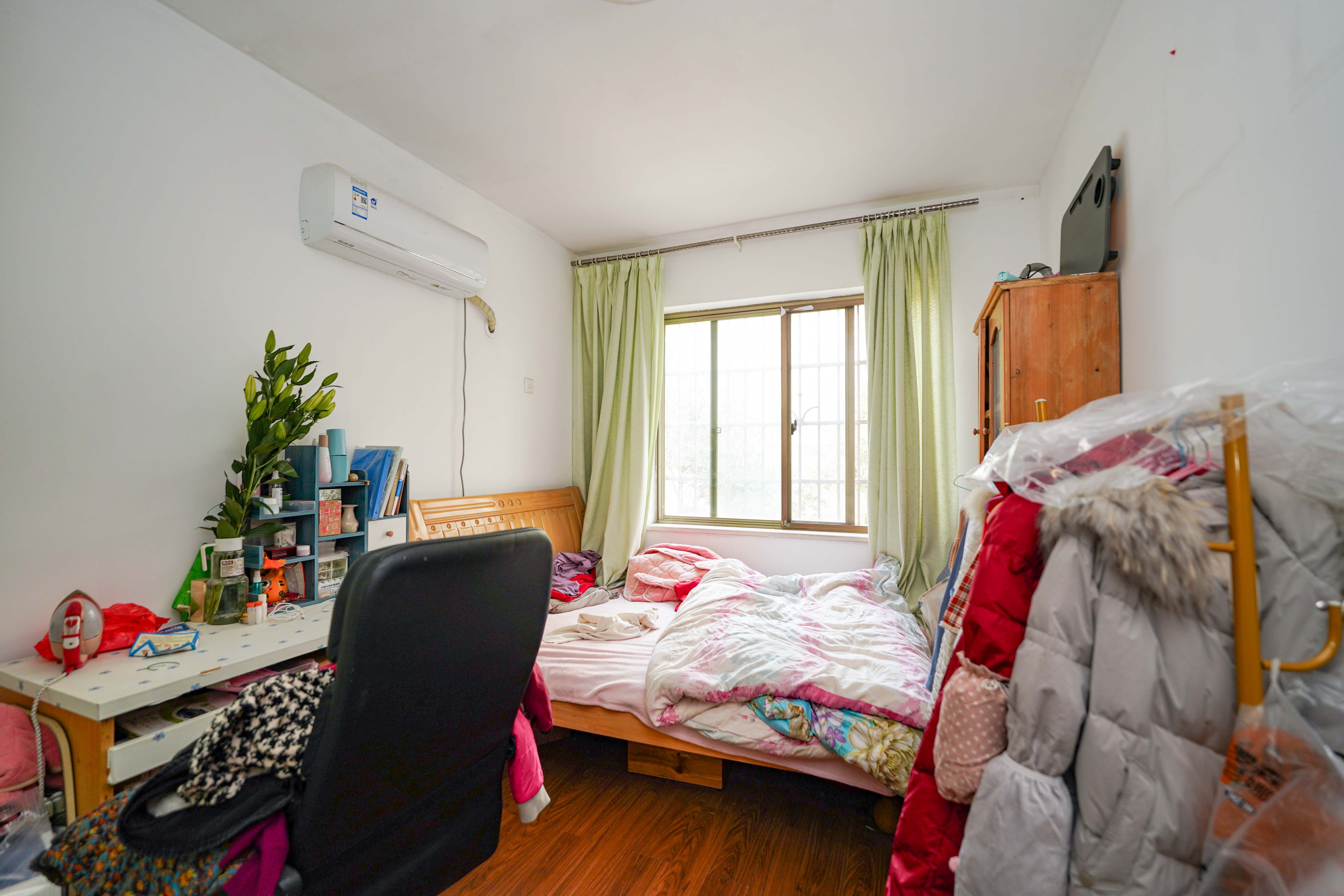 南郡明珠 4室2厅2卫 58.0万 南郡明珠 4室2厅2卫 58.0万卧室