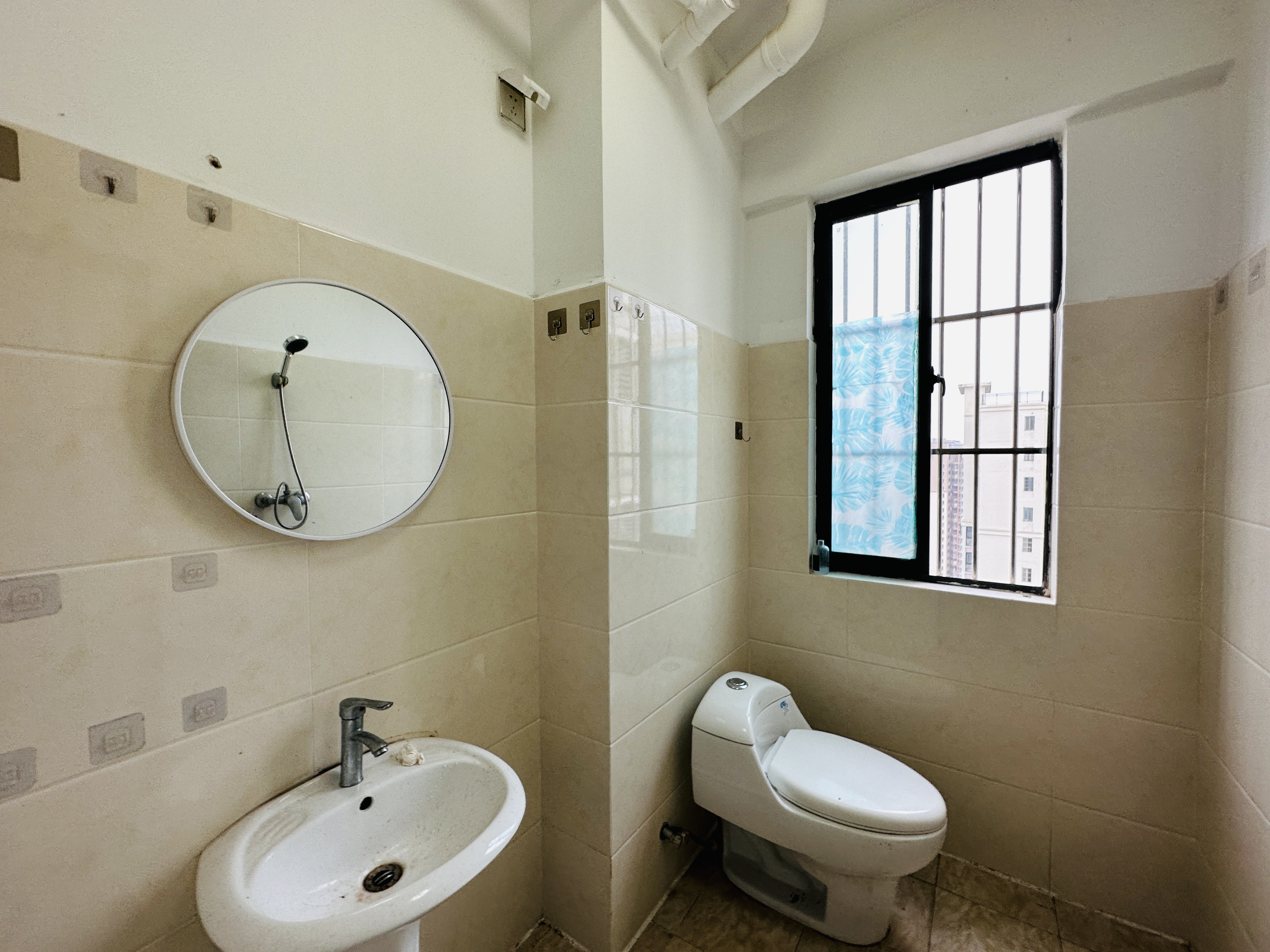 南江花园 2室1厅1卫 75.0万 南江花园 2室1厅1卫 75.0万卫生间