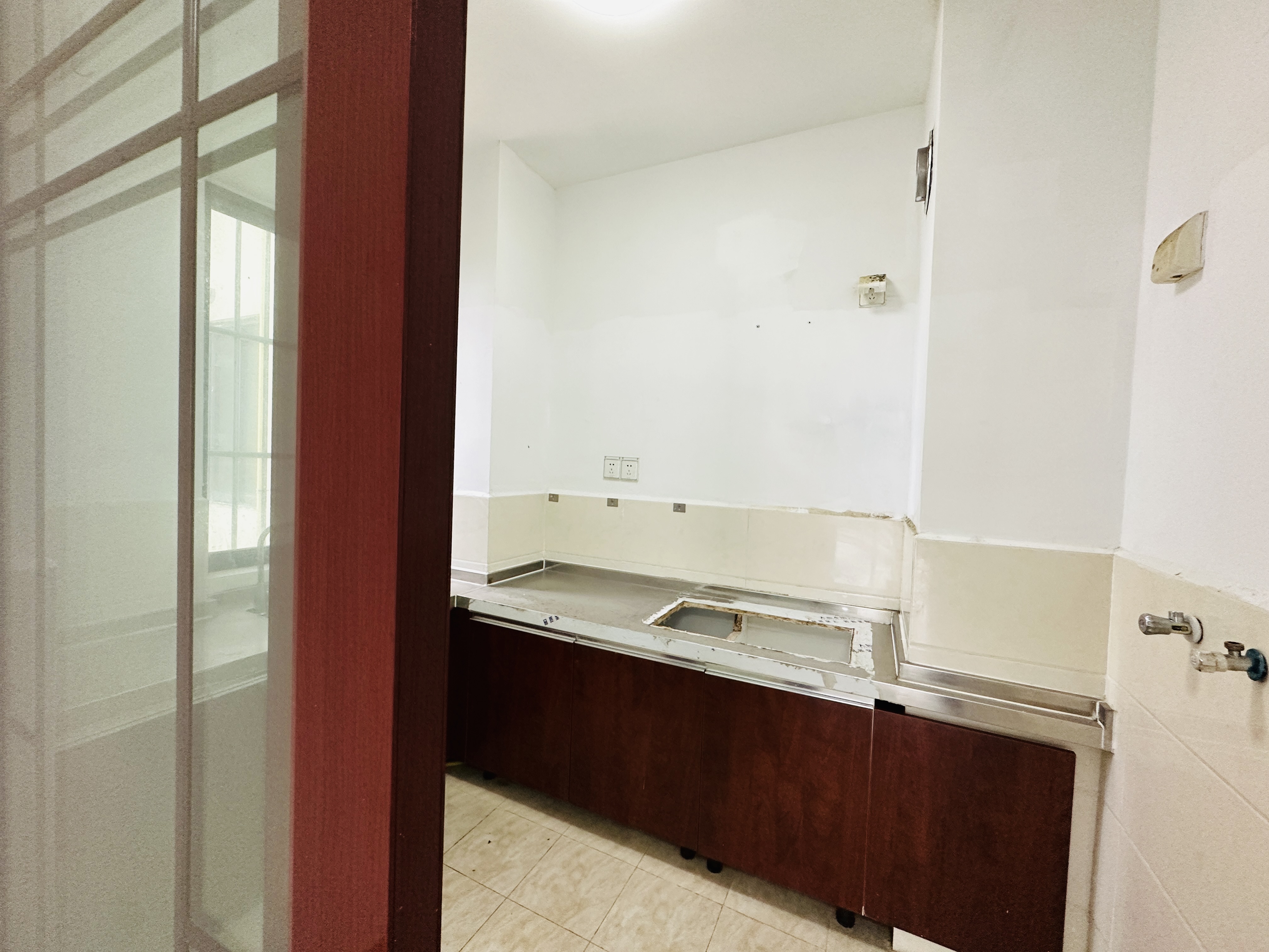 南江花园 2室1厅1卫 75.0万 南江花园 2室1厅1卫 75.0万厨房