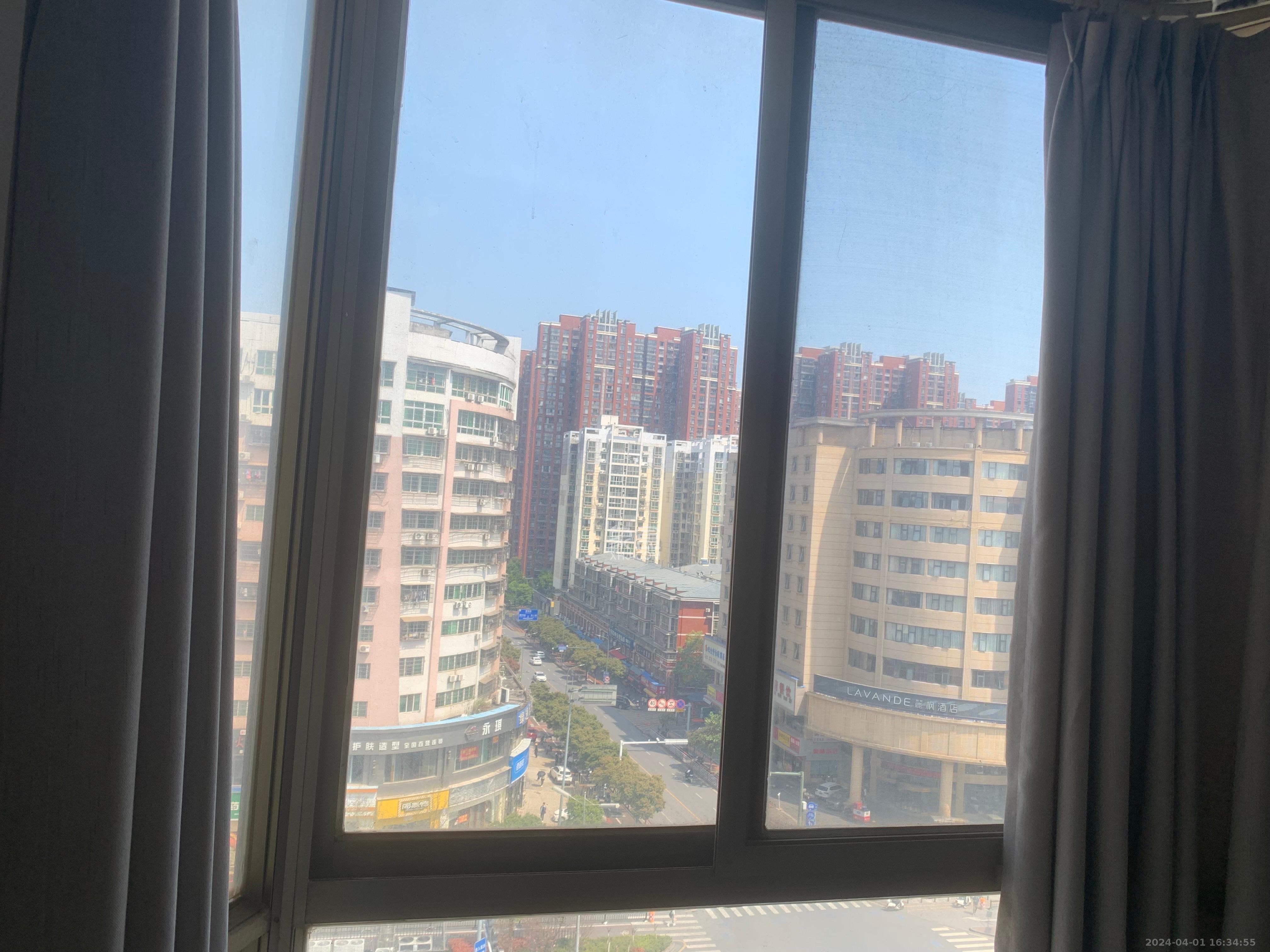 96301部队小区  3室2厅2卫   2500.00元/月室内图