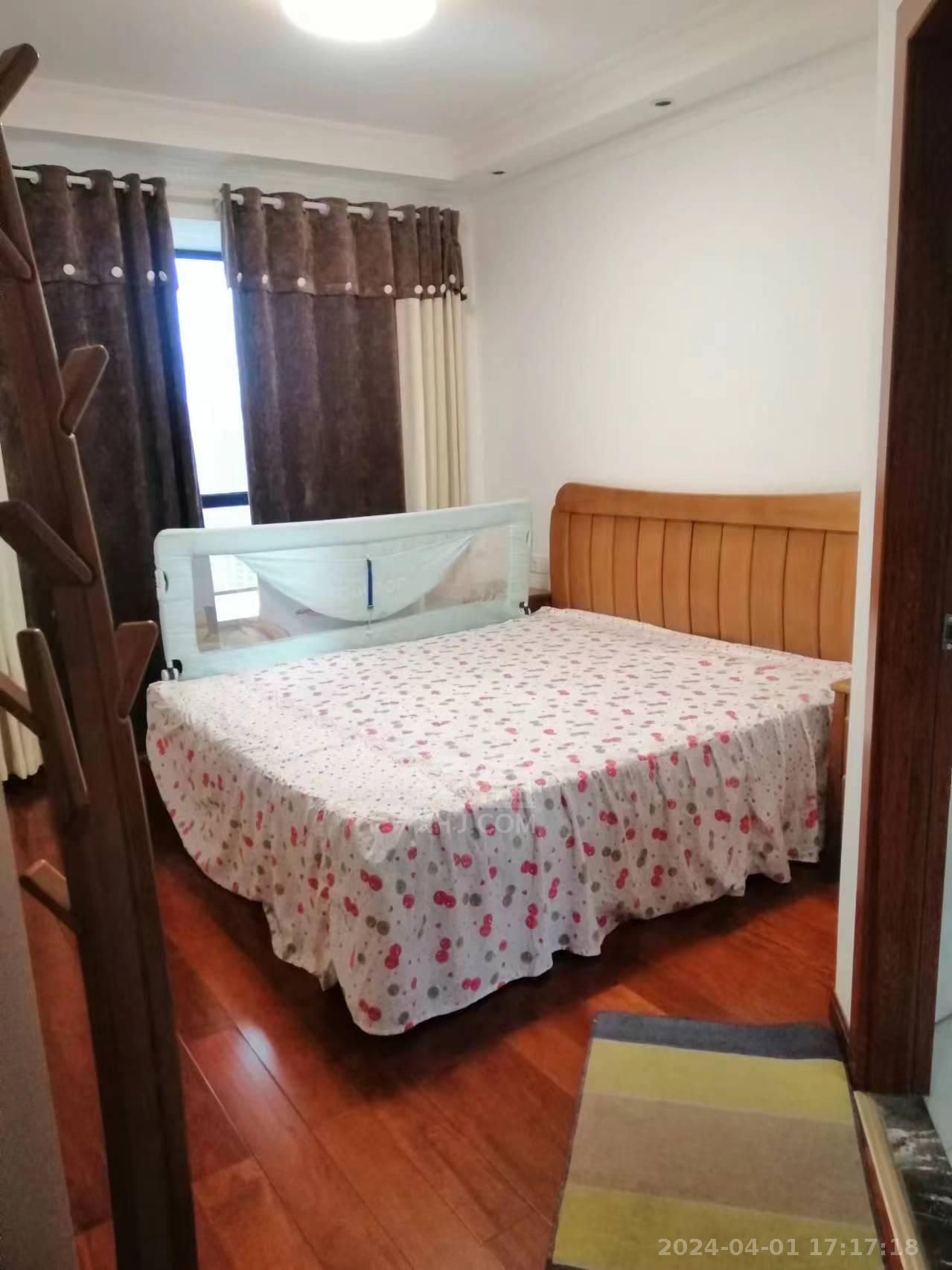 中建御山和苑  3室2厅2卫   2300.00元/月室内图