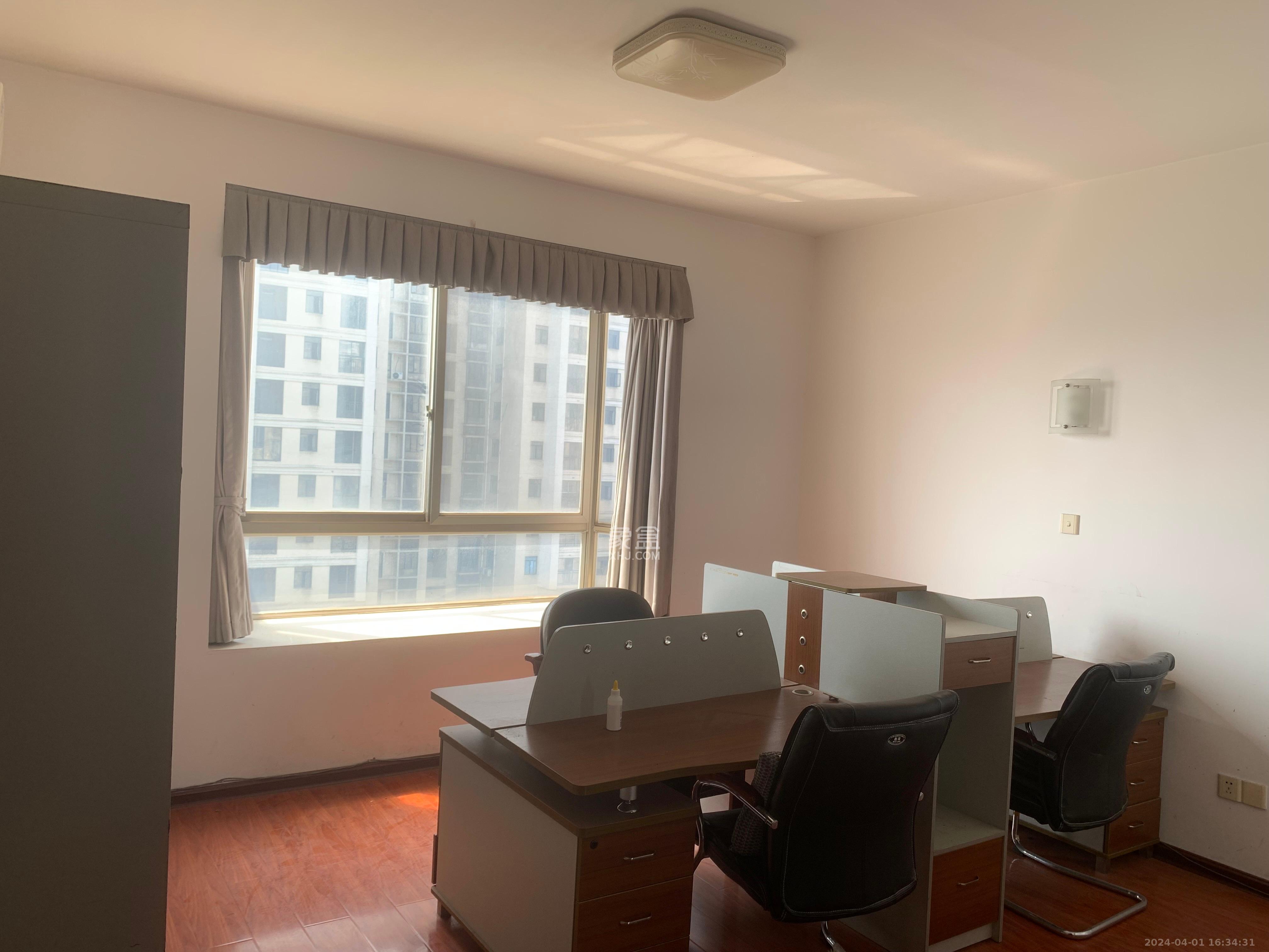 96301部队小区  3室2厅2卫   2500.00元/月室内图