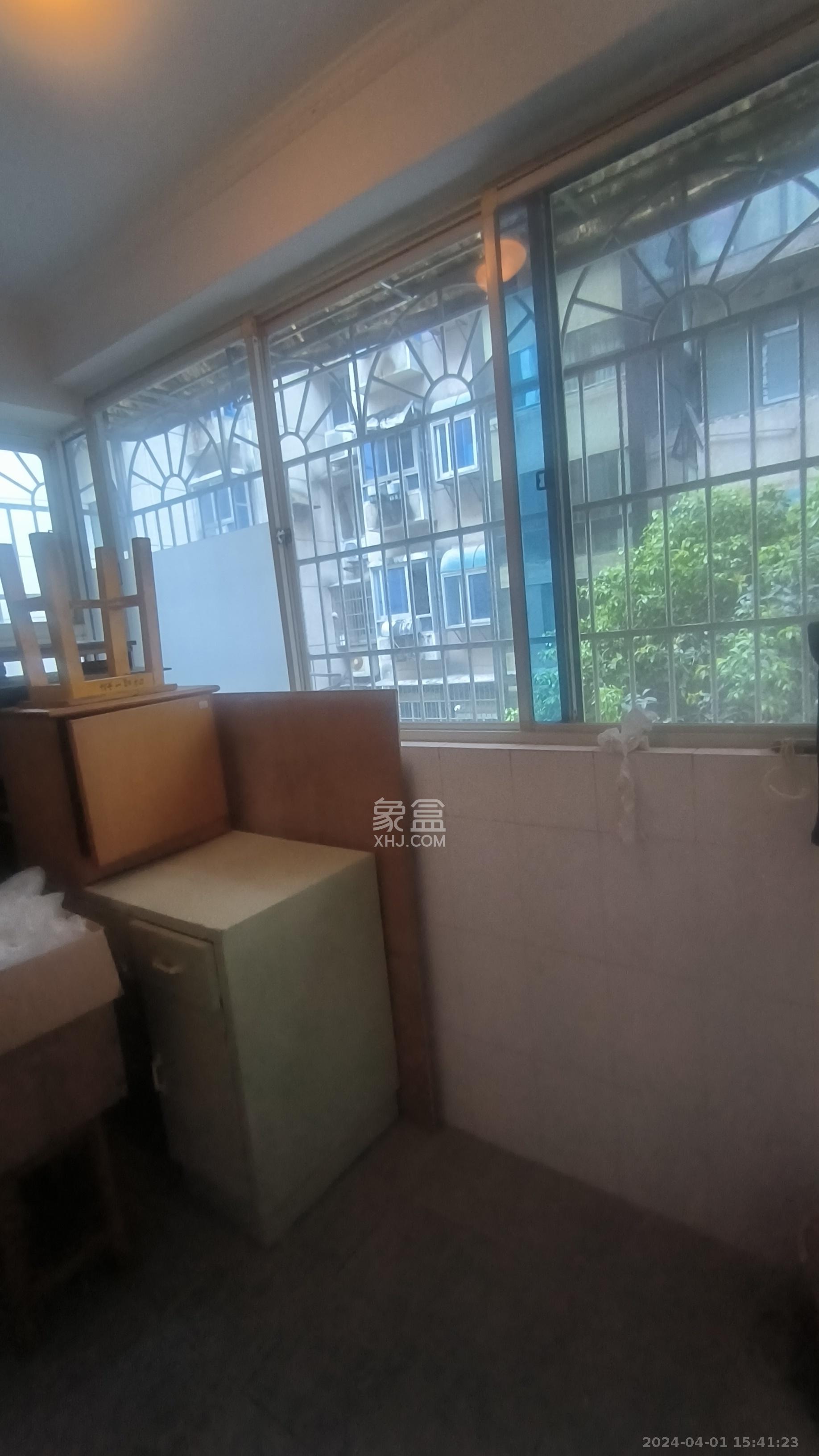 省儿童医院单位宿舍  3室2厅1卫   4000.00元/月室内图