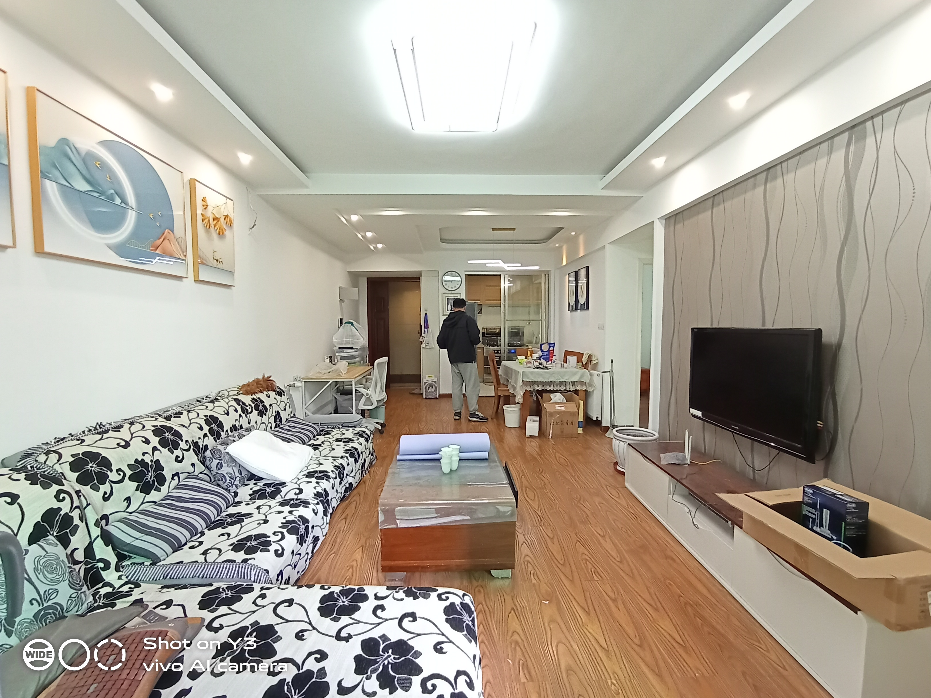 中天会展城A区  2室2厅1卫   2600.00元/月户型图
