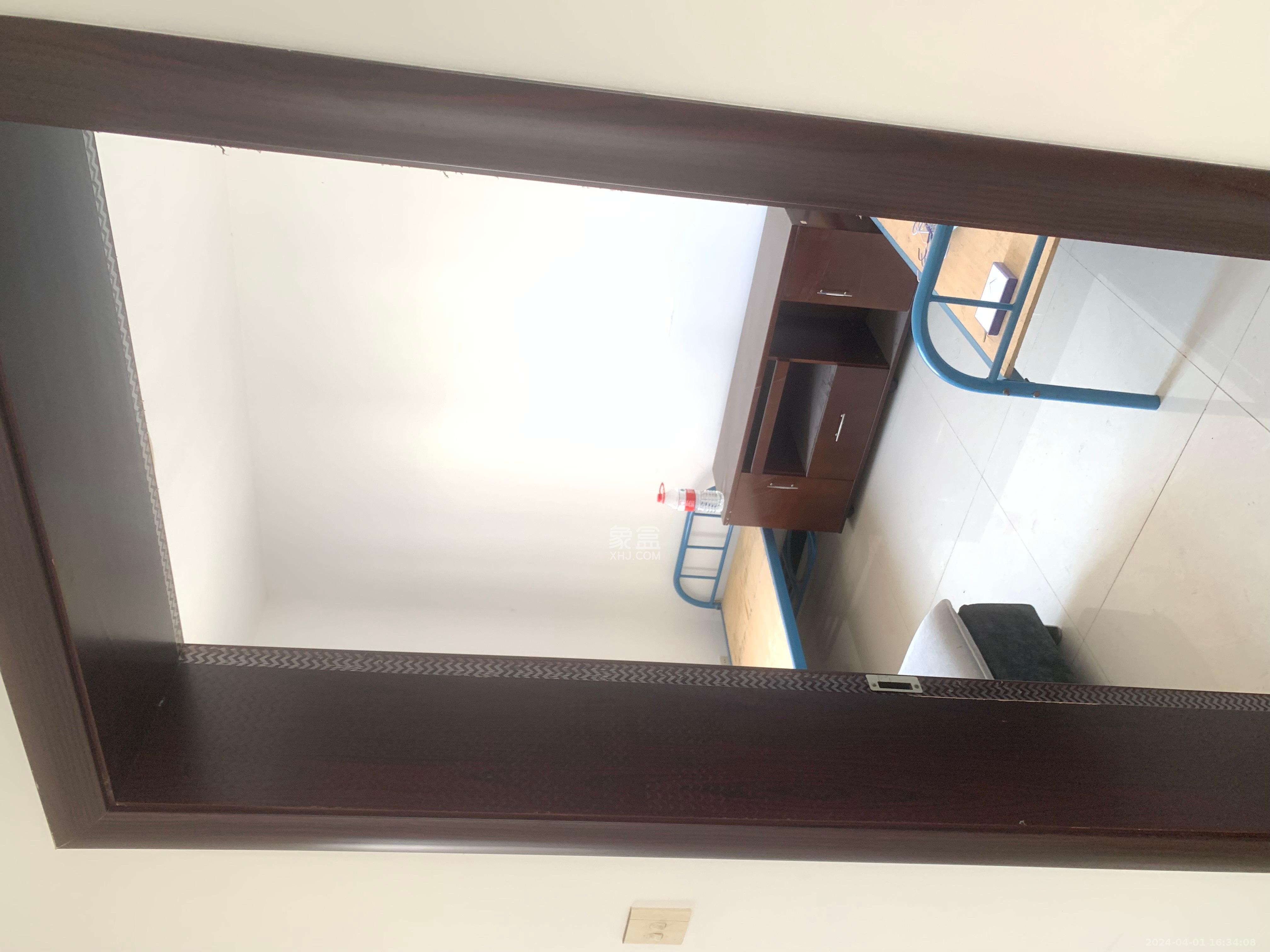 96301部队小区  3室2厅2卫   2500.00元/月室内图