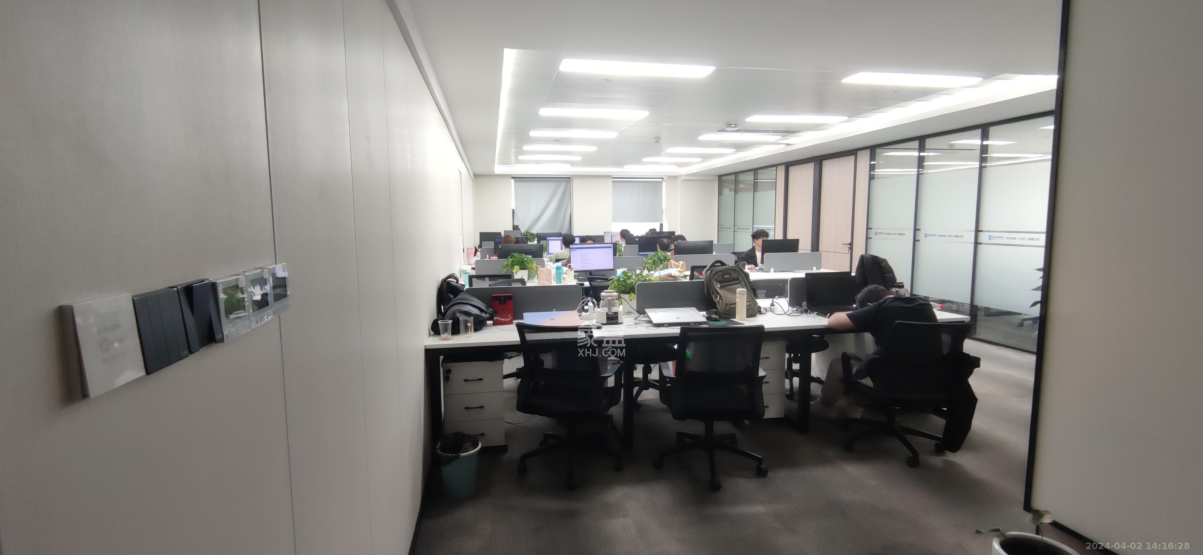 汇财中心 1室1厅1卫 15236.0元/月 汇财中心 1室1厅1卫 15236.0元/月室内图