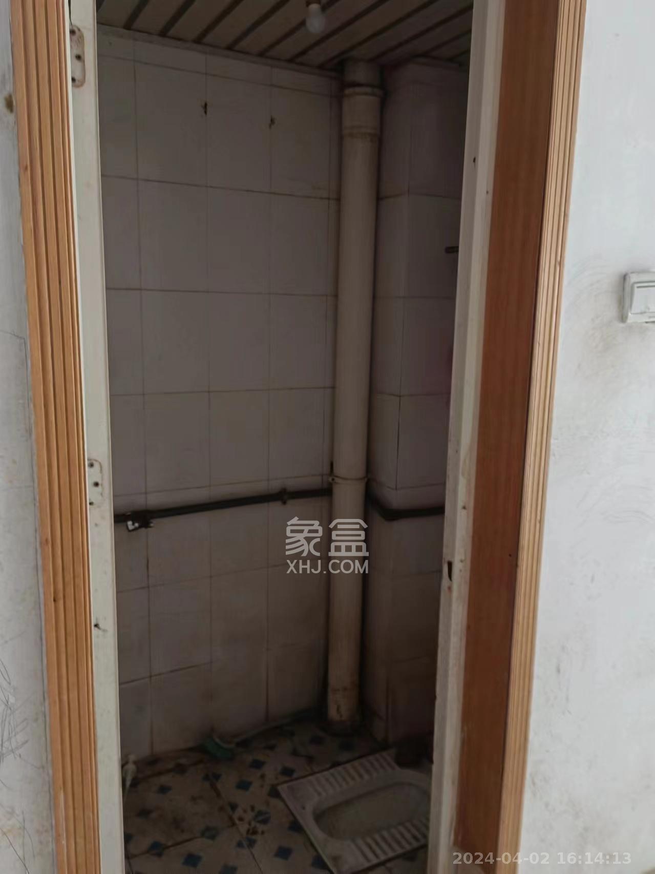 湘绣城  2室2厅1卫   1200.00元/月室内图