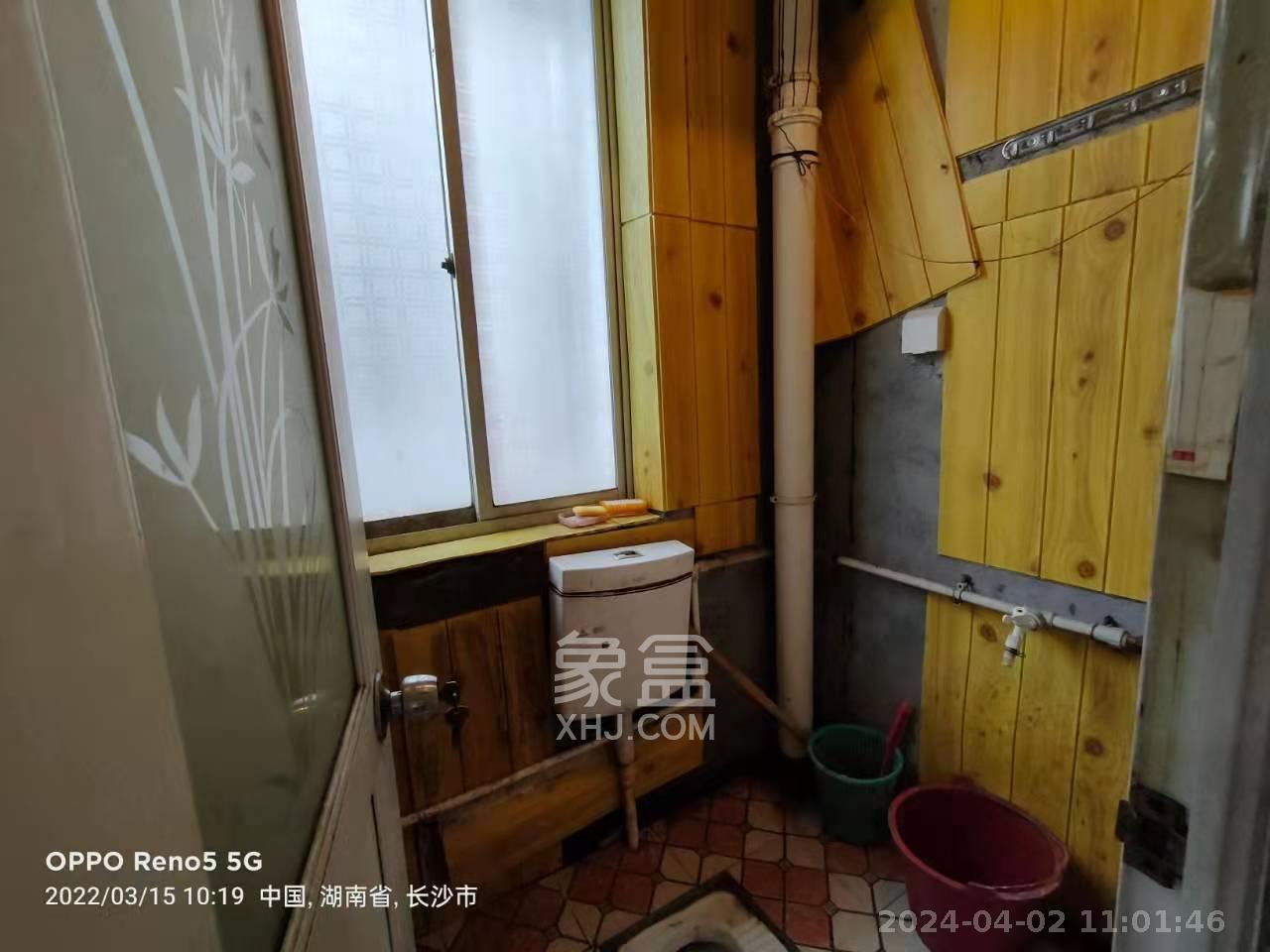 湘绣城  3室2厅1卫   1450.00元/月室内图