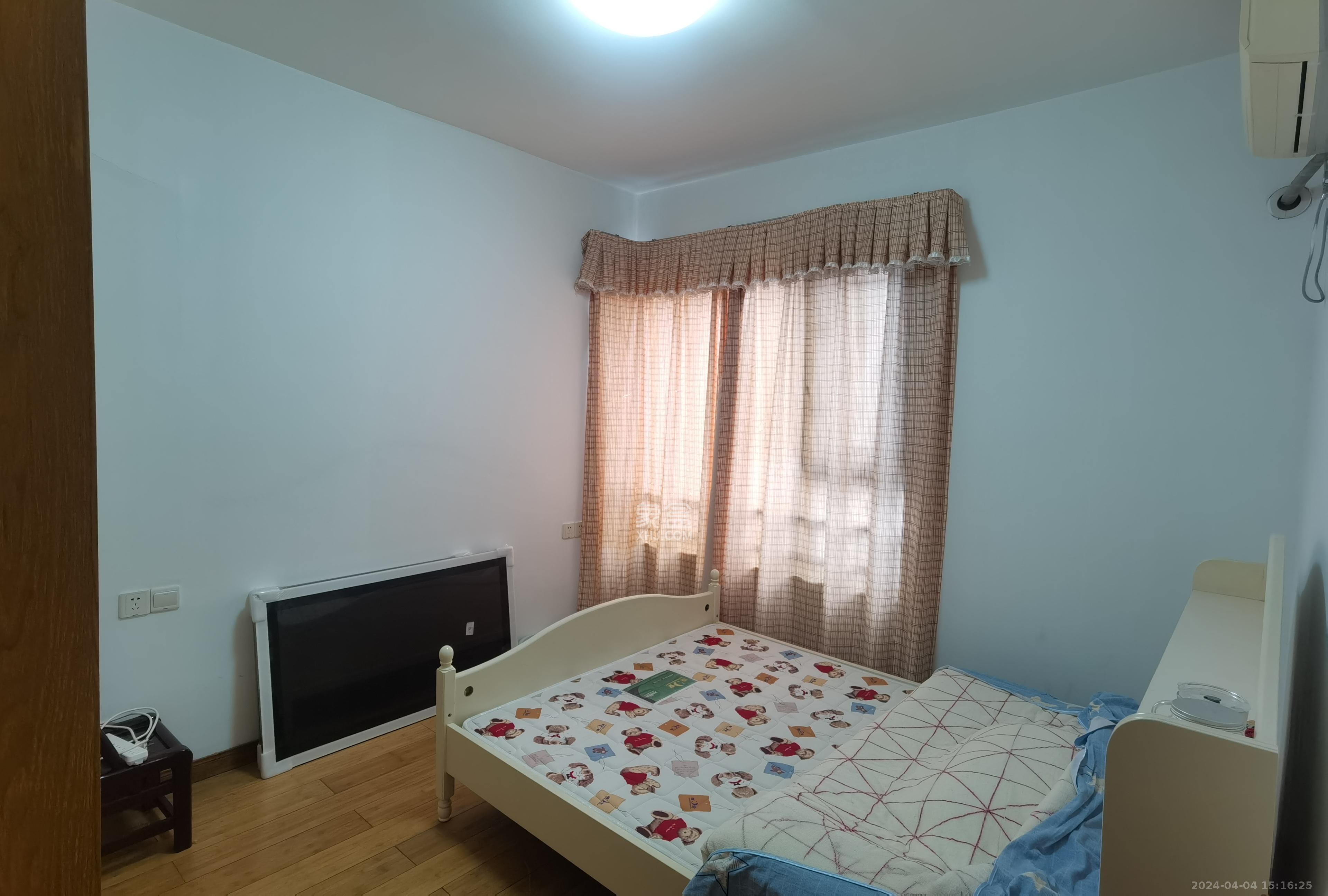 三一街区  3室2厅2卫   2200.00元/月室内图