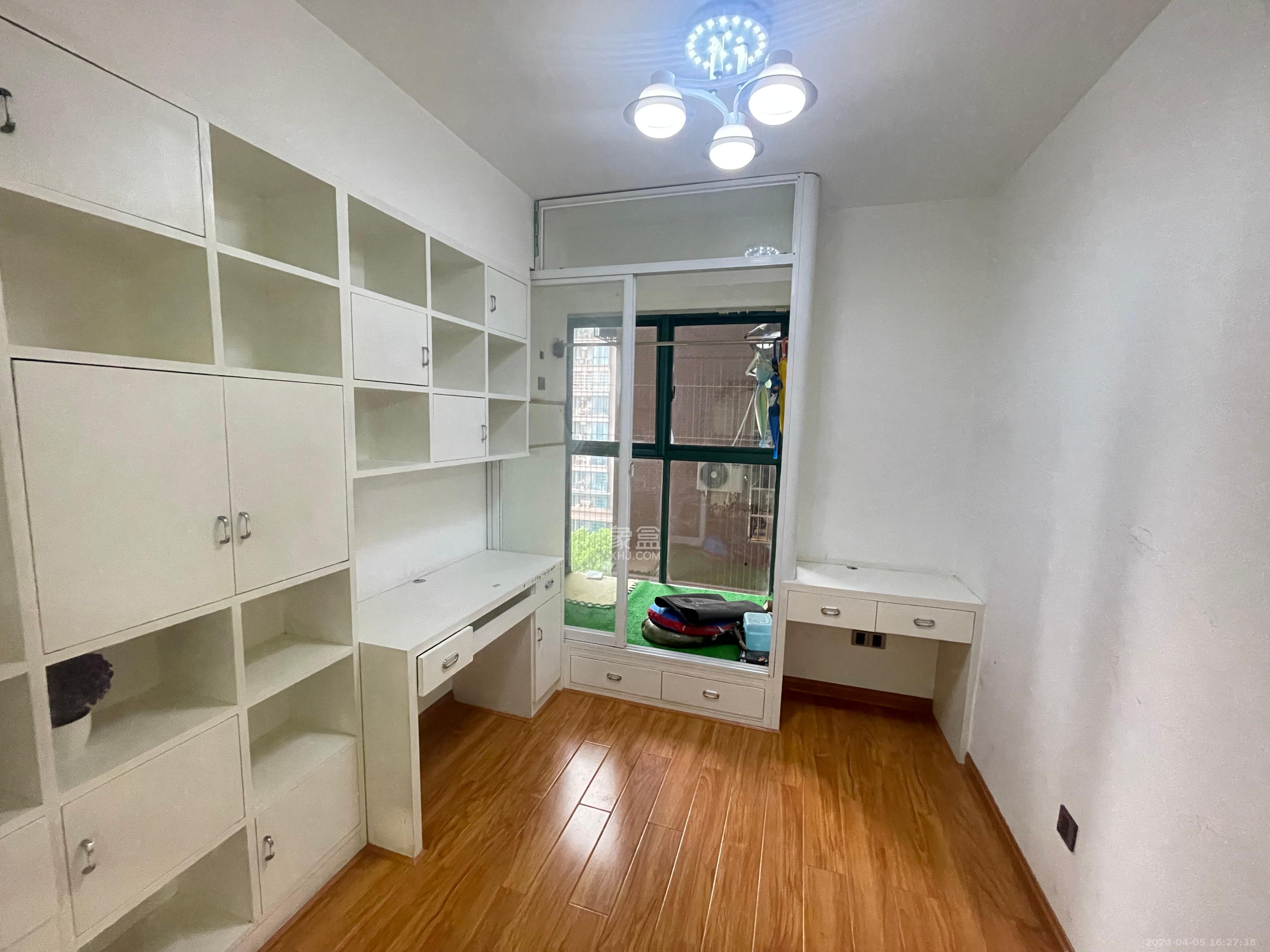 才子佳郡  4室2厅2卫   3200.00元/月室内图