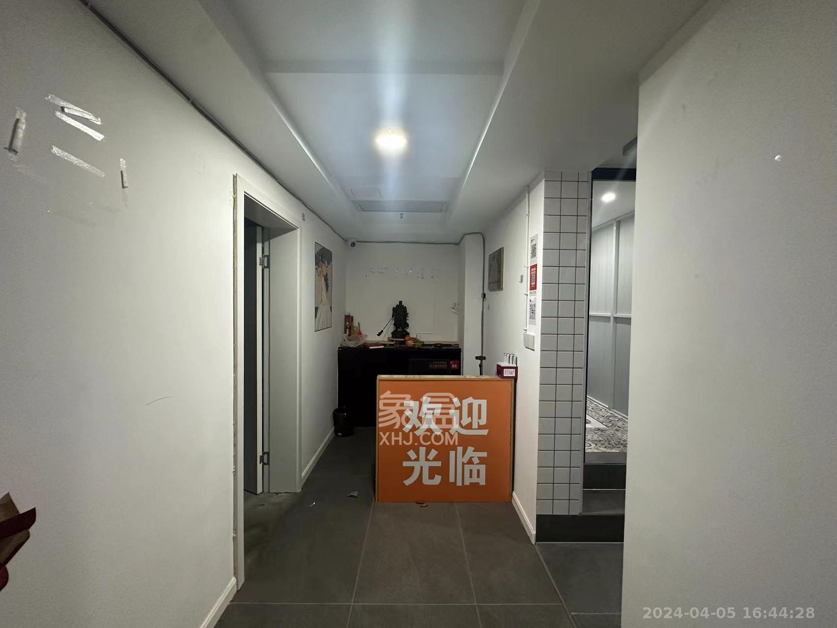 标志商务中心  1室1厅1卫   5000.00元/月室内图
