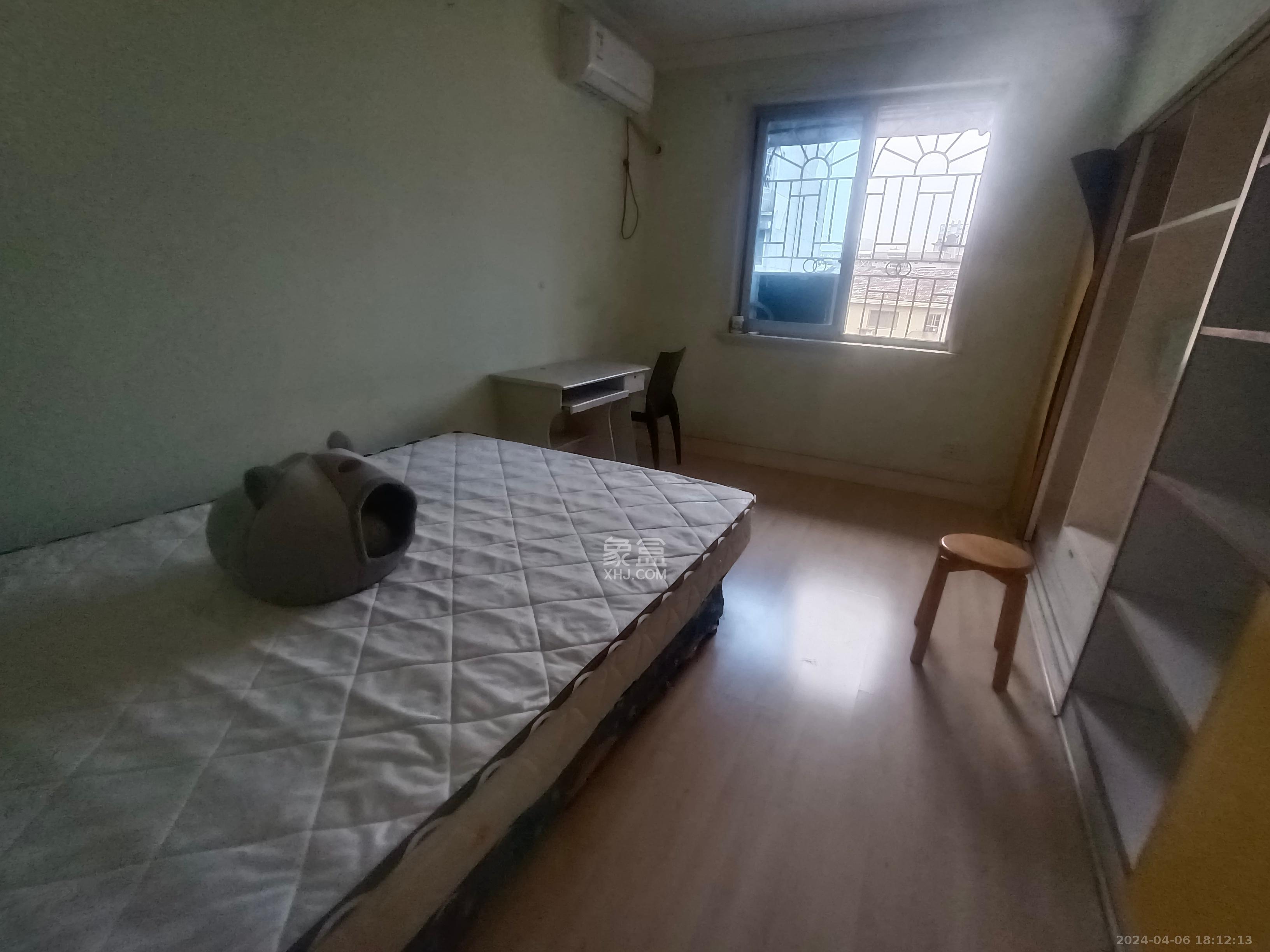安泰新村  3室2厅2卫   1600.00元/月室内图