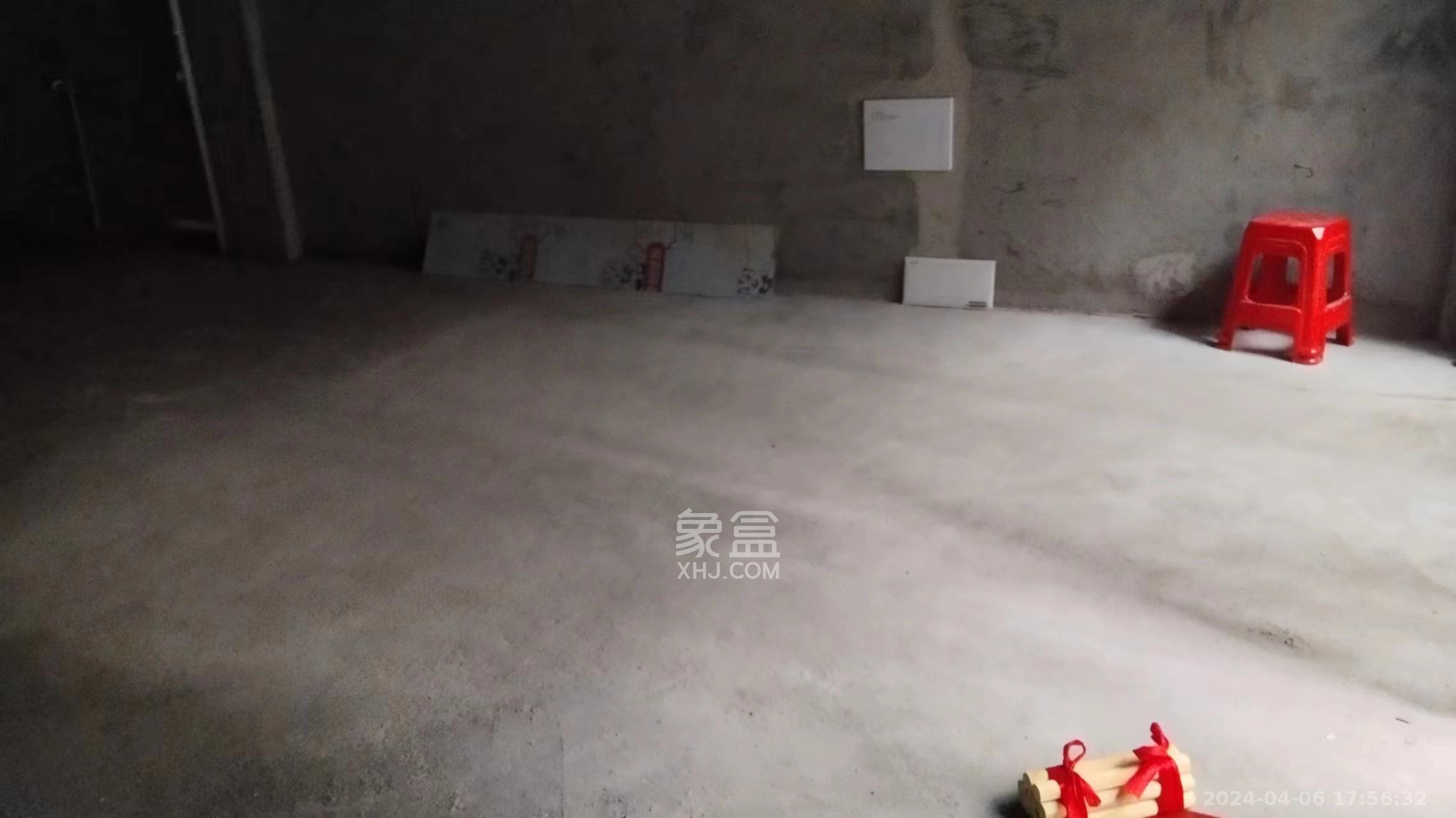 轨道中建麓江府   85.36㎡     12000.00元/月室内图