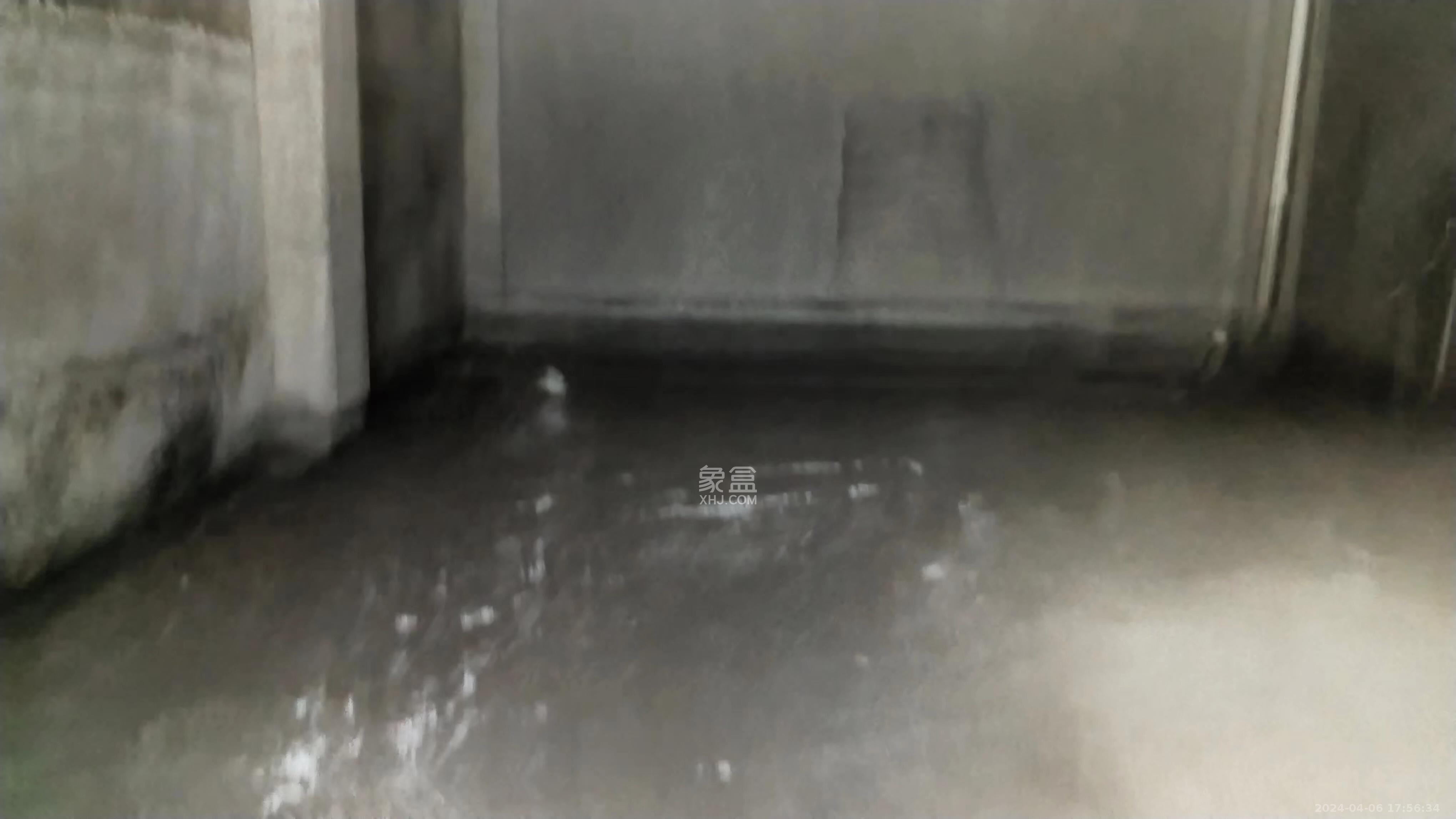 轨道中建麓江府   85.36㎡     12000.00元/月室内图