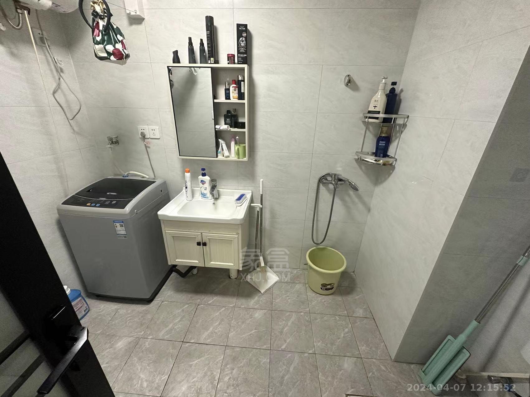 朗廷览江 0室0厅0卫 1500.00元/月 朗廷览江 0室0厅0卫 1500.00元/月室内图