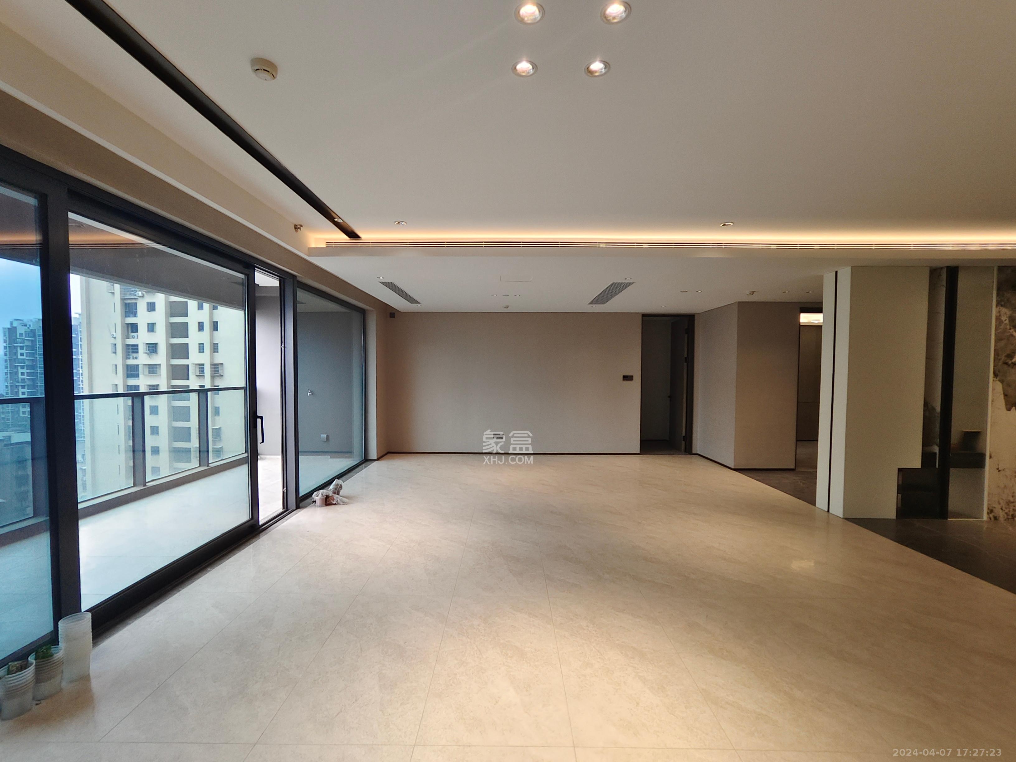 长沙悦府（华润万象城）  4室2厅3卫   13000.00元/月室内图