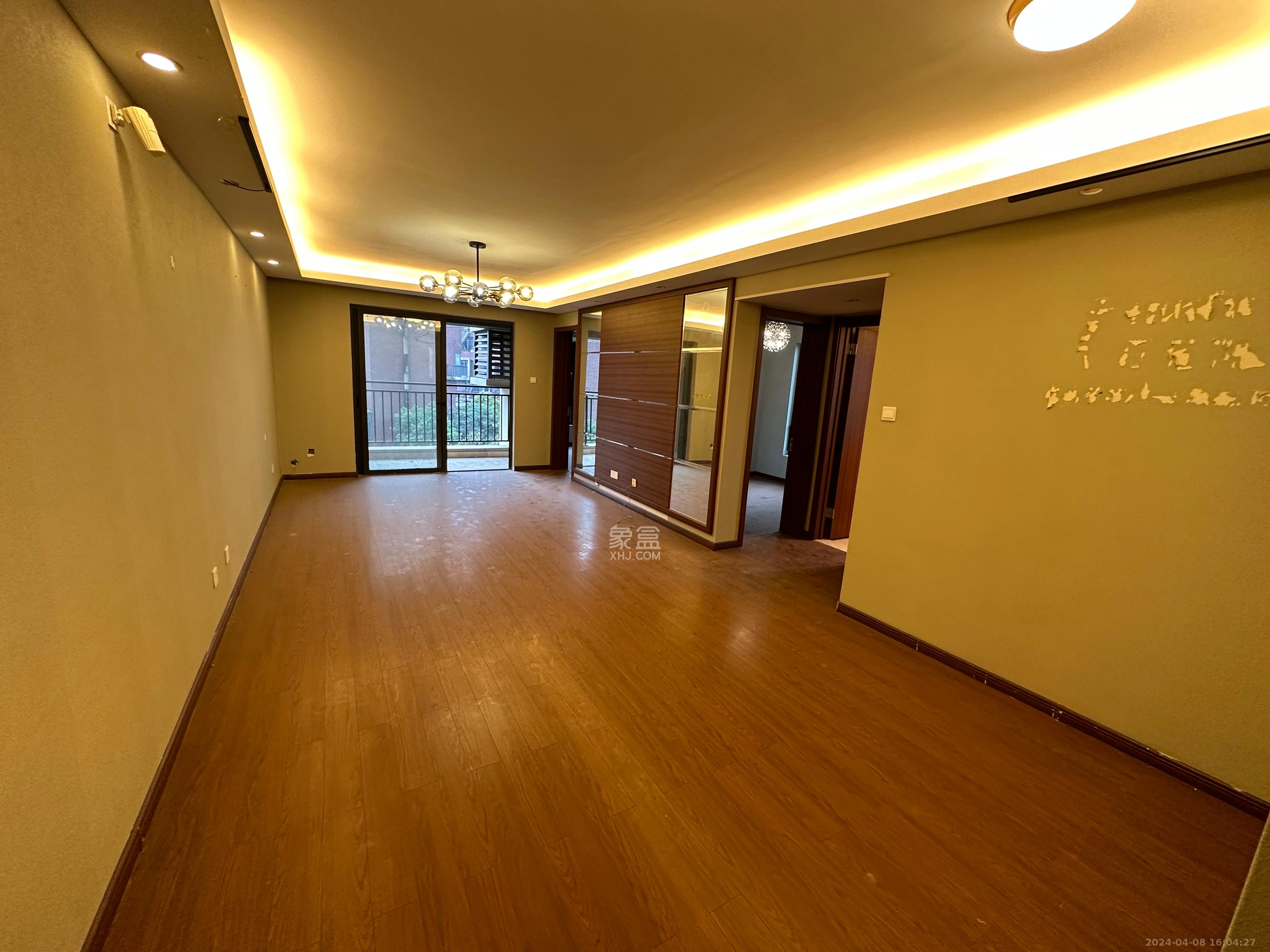 万科金域华府三四期  3室2厅1卫   2200.00元/月室内图1