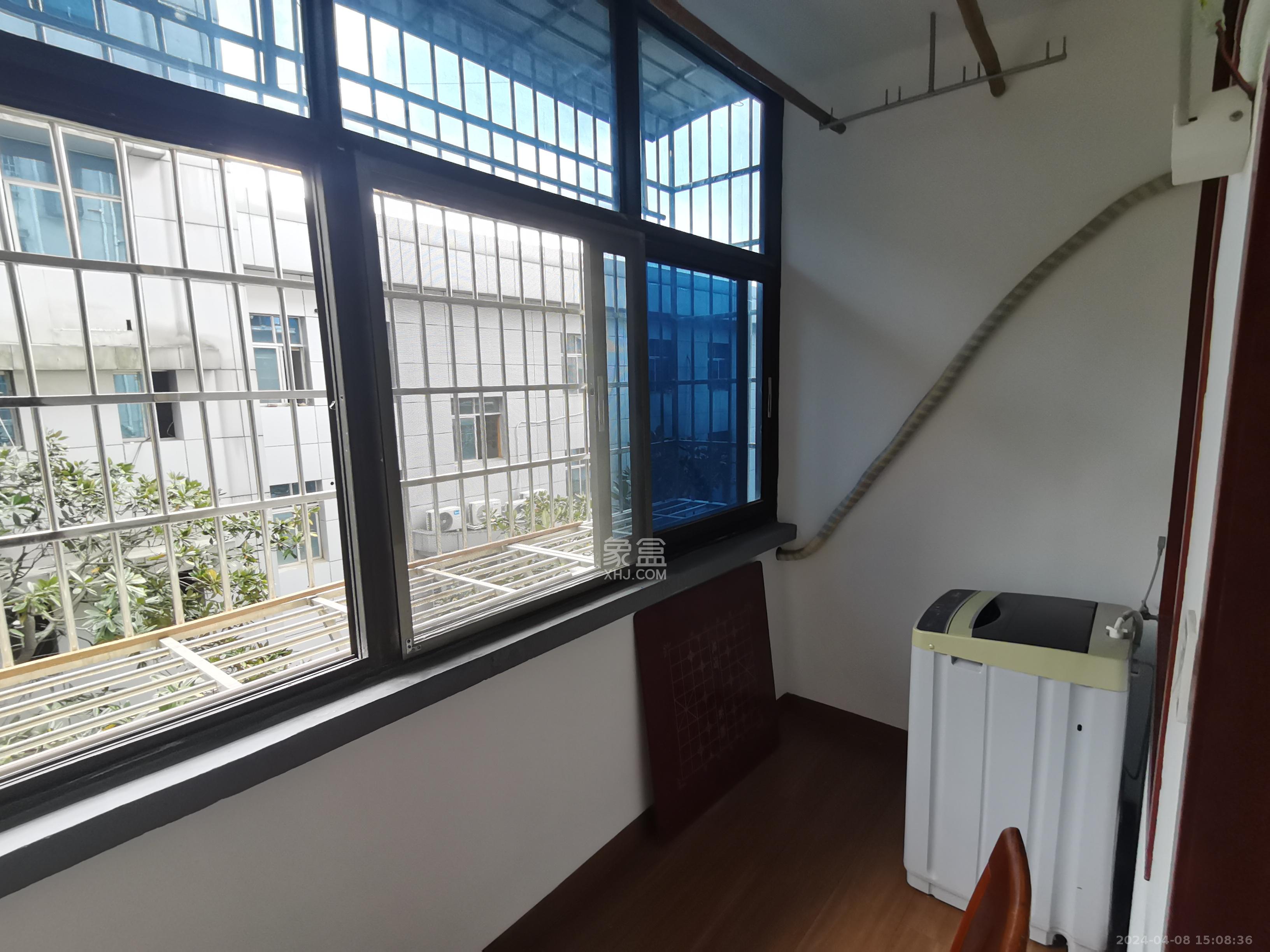 电信局宿舍  2室2厅1卫   2200.00元/月室内图