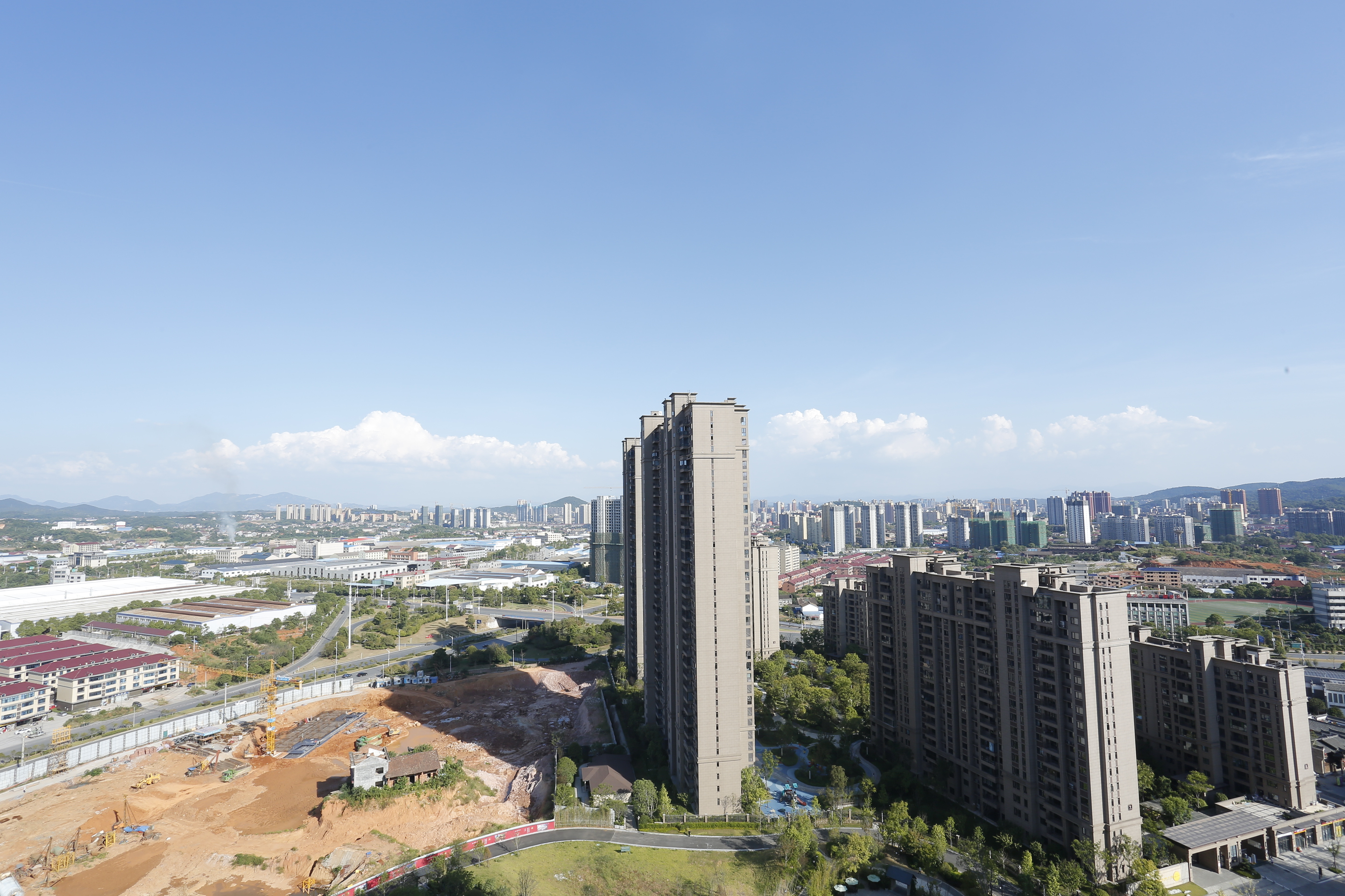金东陶子湖  5室2厅3卫   111.80万室内图