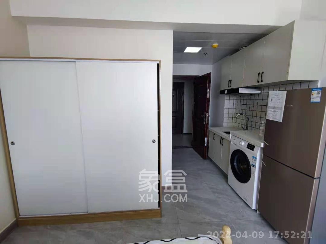 绿地之窗  1室1厅1卫   1300.00元/月室内图