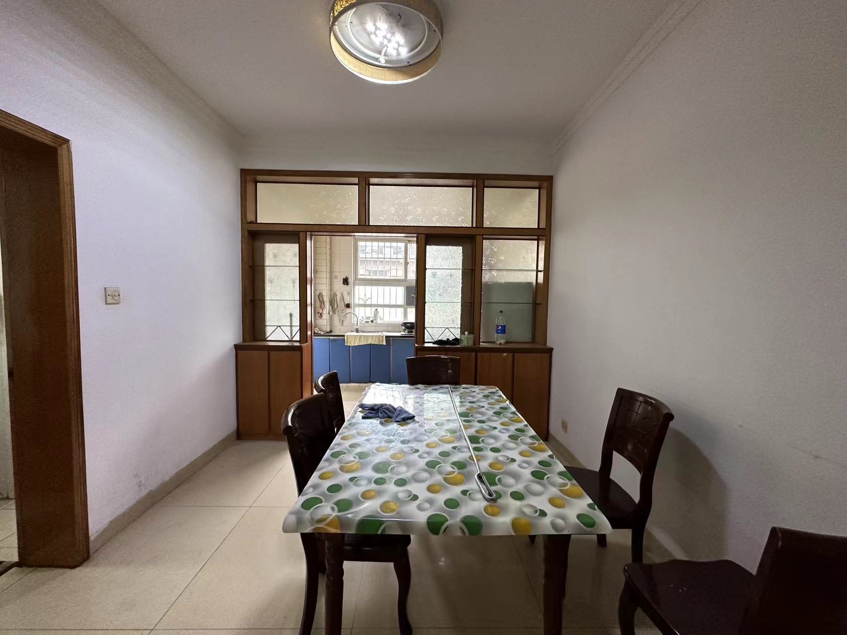 天泰小区  4室2厅2卫    50.0万 天泰小区  4室2厅2卫    50.0万室内图