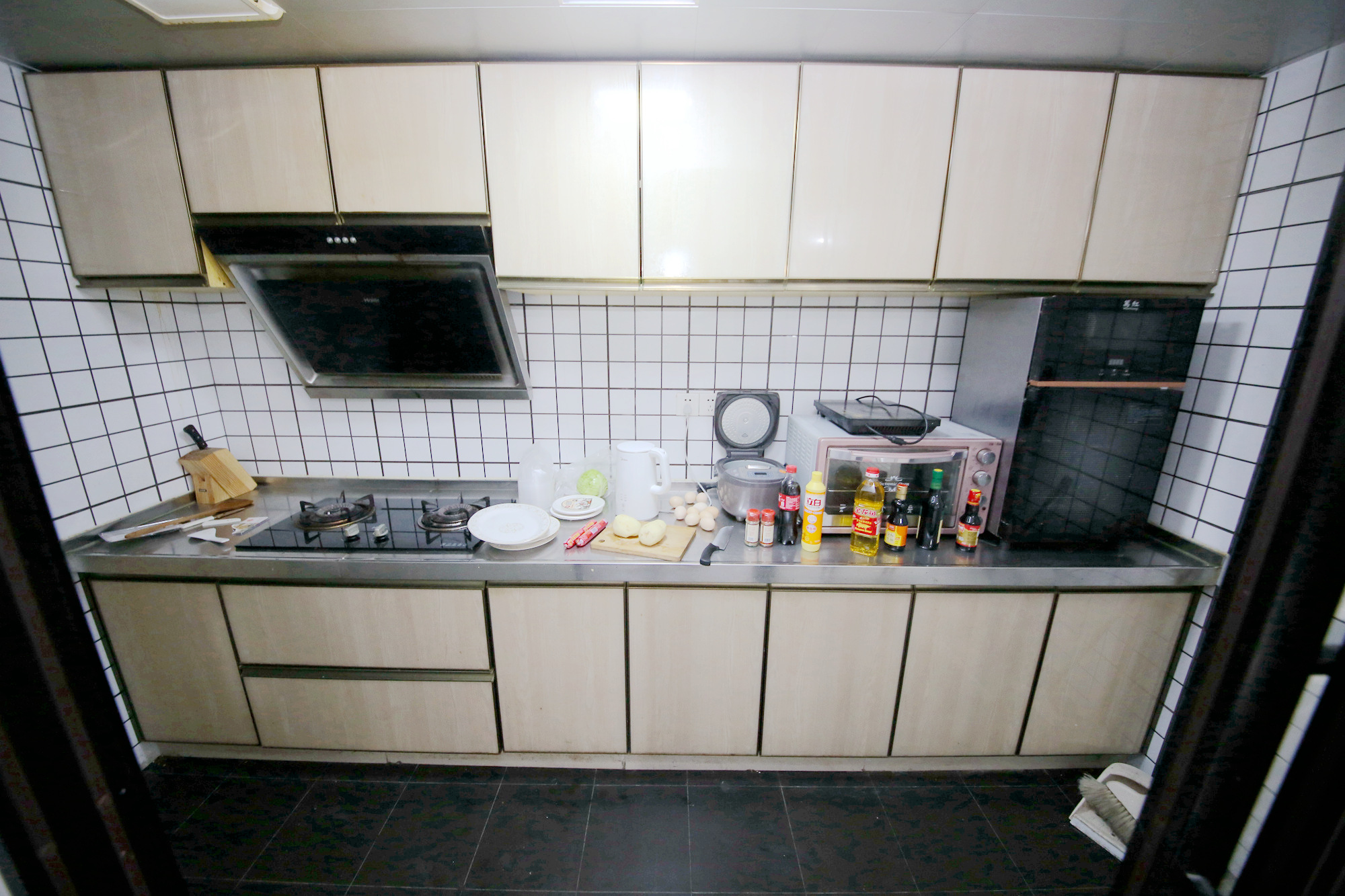 曼哈顿新贵  4室2厅1卫   190.00万厨房