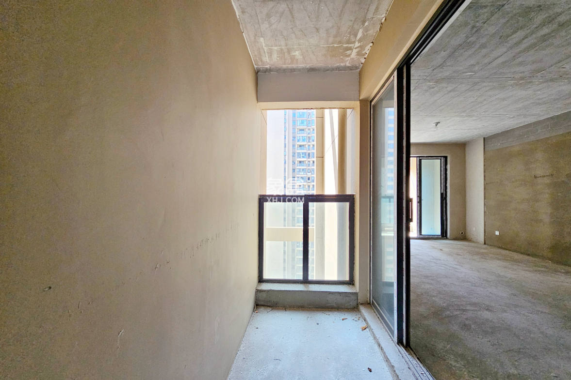 长房东旭国际 3室2厅1卫 116.0万 长房东旭国际 3室2厅1卫 116.0万阳台