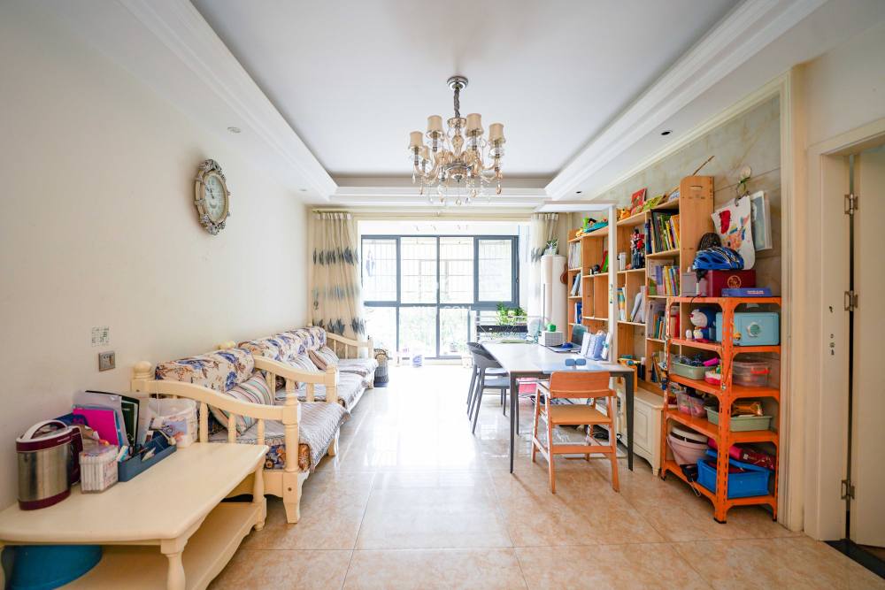 丰园城（鄱阳小区二期）  2室2厅1卫    75.0万