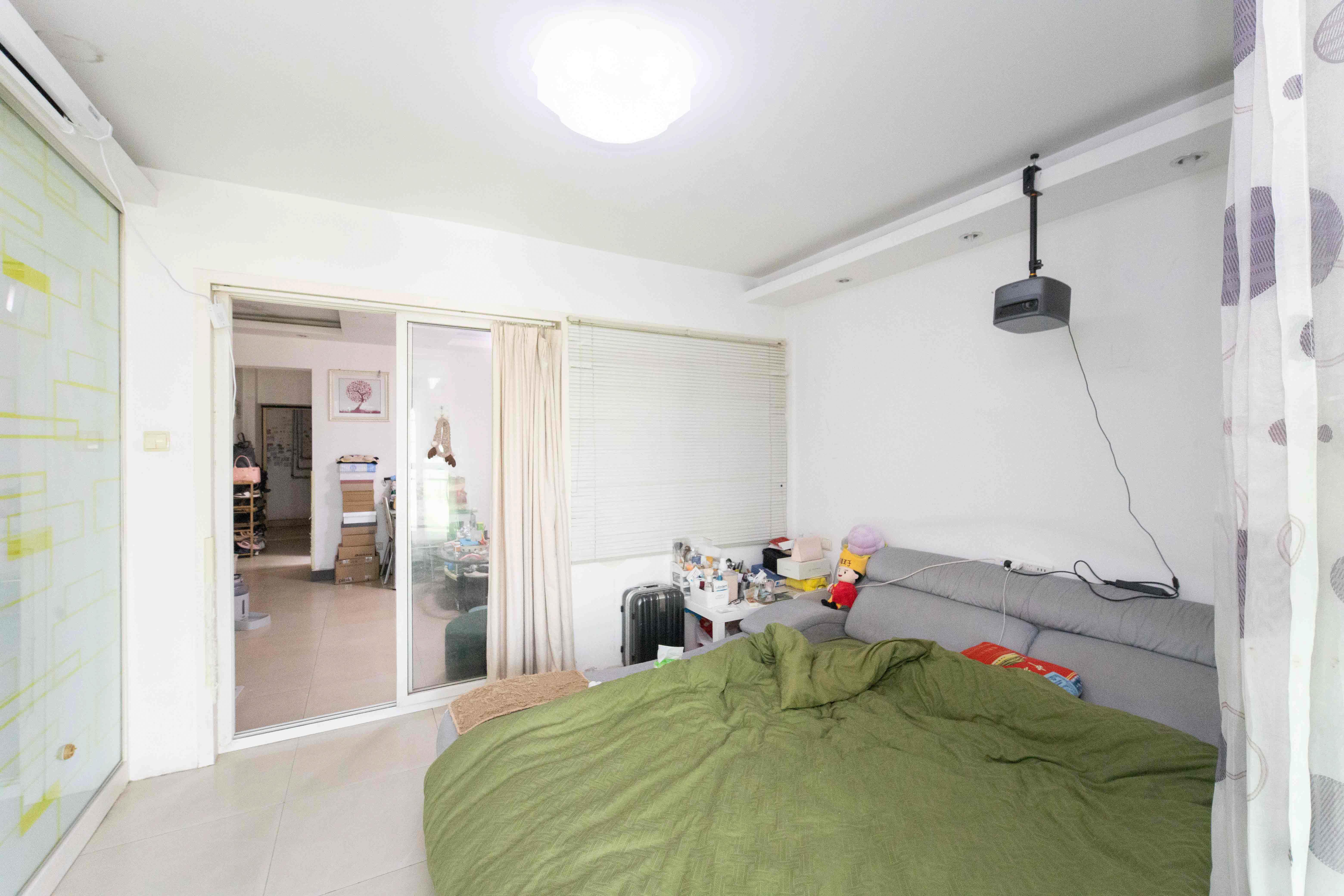 马王堆商贸城  1室1厅1卫    25.8万卧室