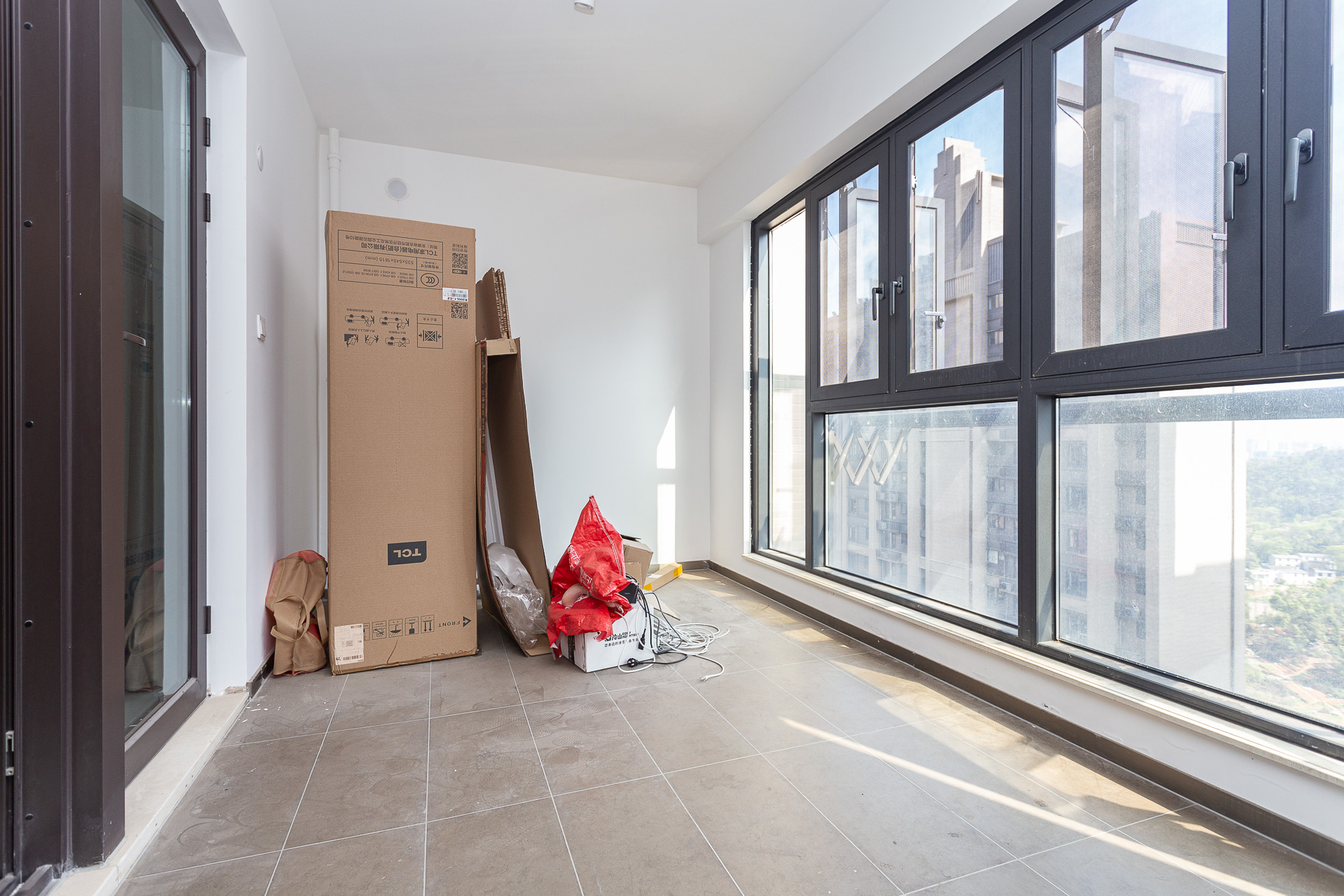 时代倾城五期 2室2厅1卫 76.0万 时代倾城五期 2室2厅1卫 76.0万阳台