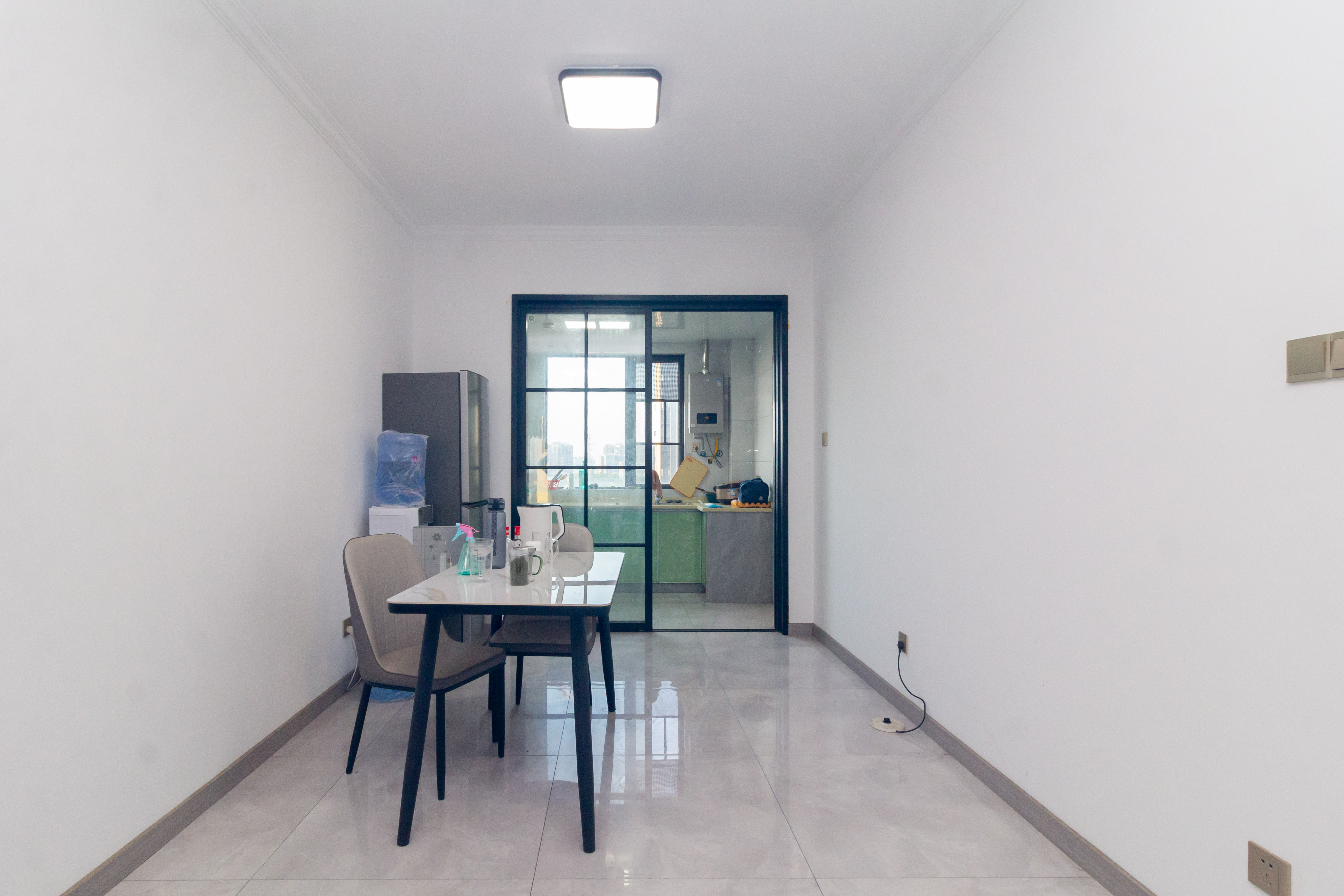 湘域芯城一期 4室2厅2卫 141.0万 湘域芯城一期 4室2厅2卫 141.0万客厅