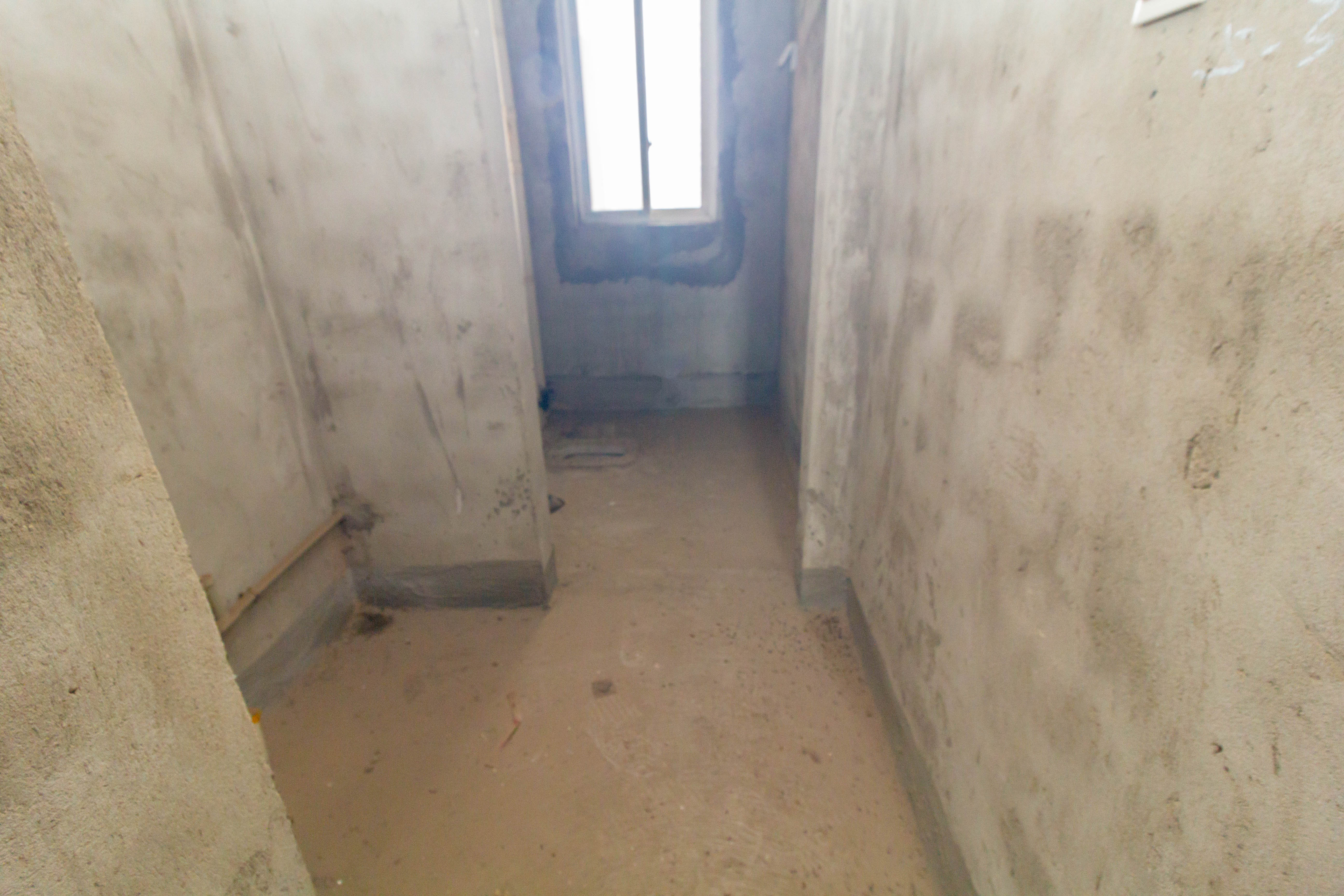 东门尚苑 4室2厅2卫 89.9万 东门尚苑 4室2厅2卫 89.9万卫生间