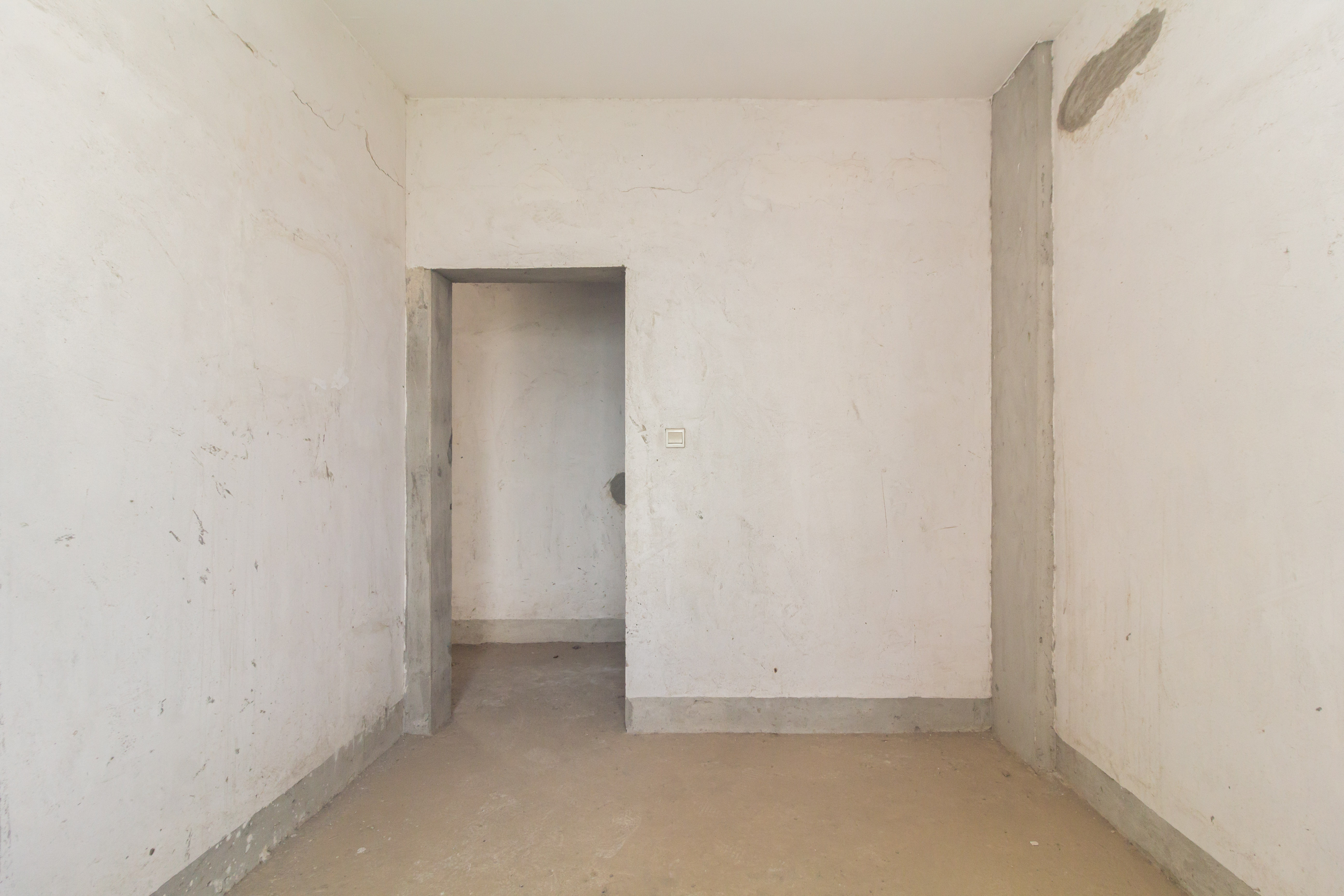 东门尚苑 4室2厅2卫 89.9万 东门尚苑 4室2厅2卫 89.9万卧室