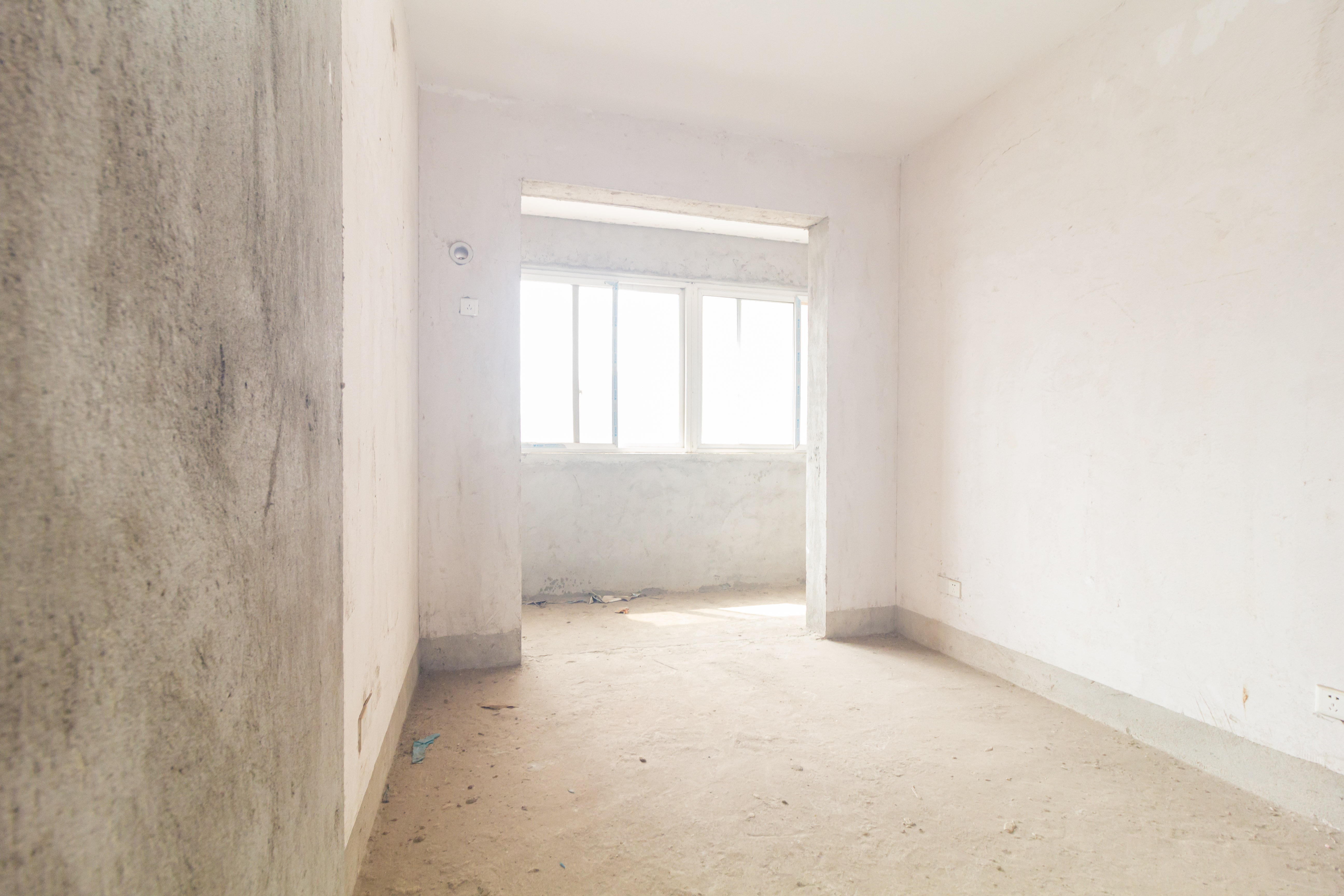 东门尚苑 4室2厅2卫 89.9万 东门尚苑 4室2厅2卫 89.9万卧室