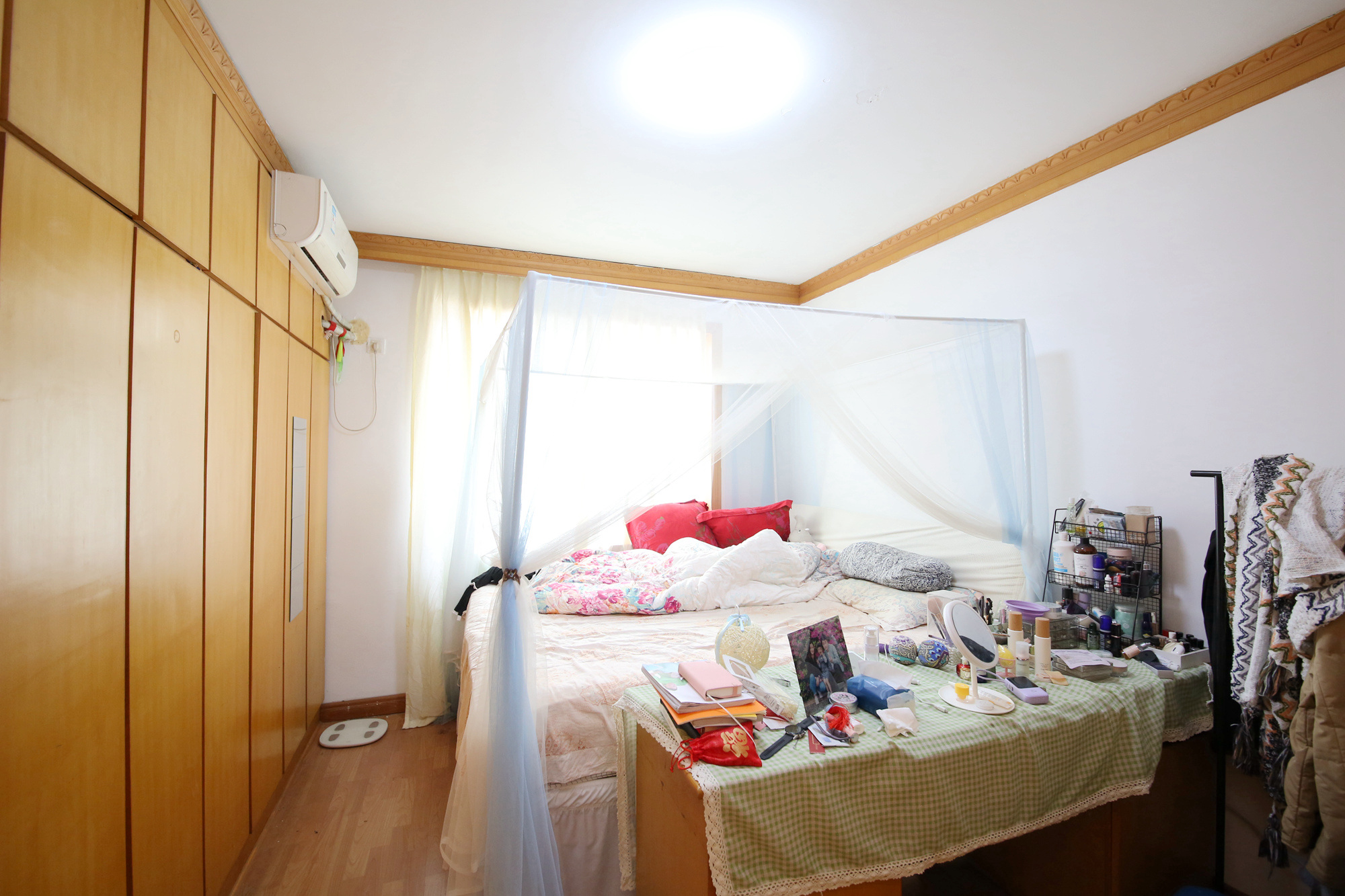 朝阳一、二村  3室2厅1卫   74.00万卧室