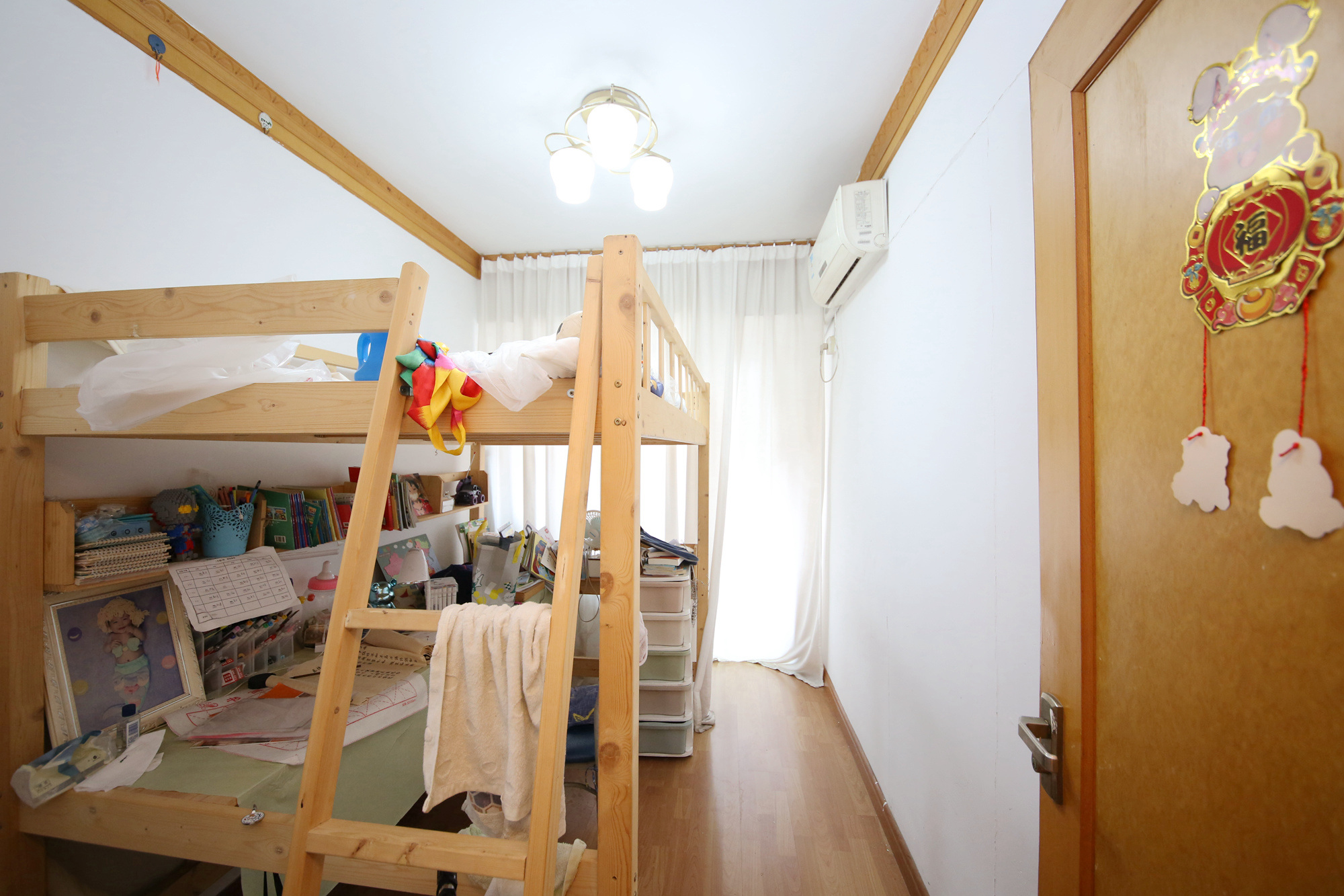 朝阳一、二村  3室2厅1卫   74.00万卧室