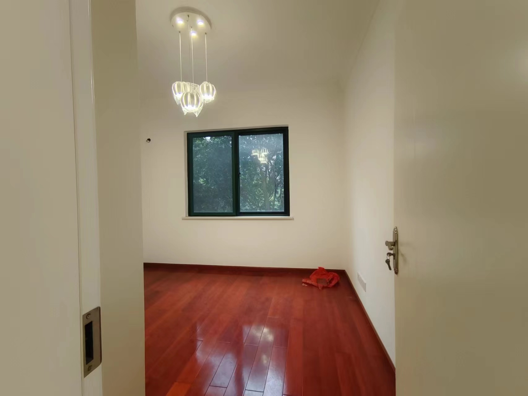 颐景园 0室0厅0卫 72.0万 颐景园 0室0厅0卫 72.0万室内图