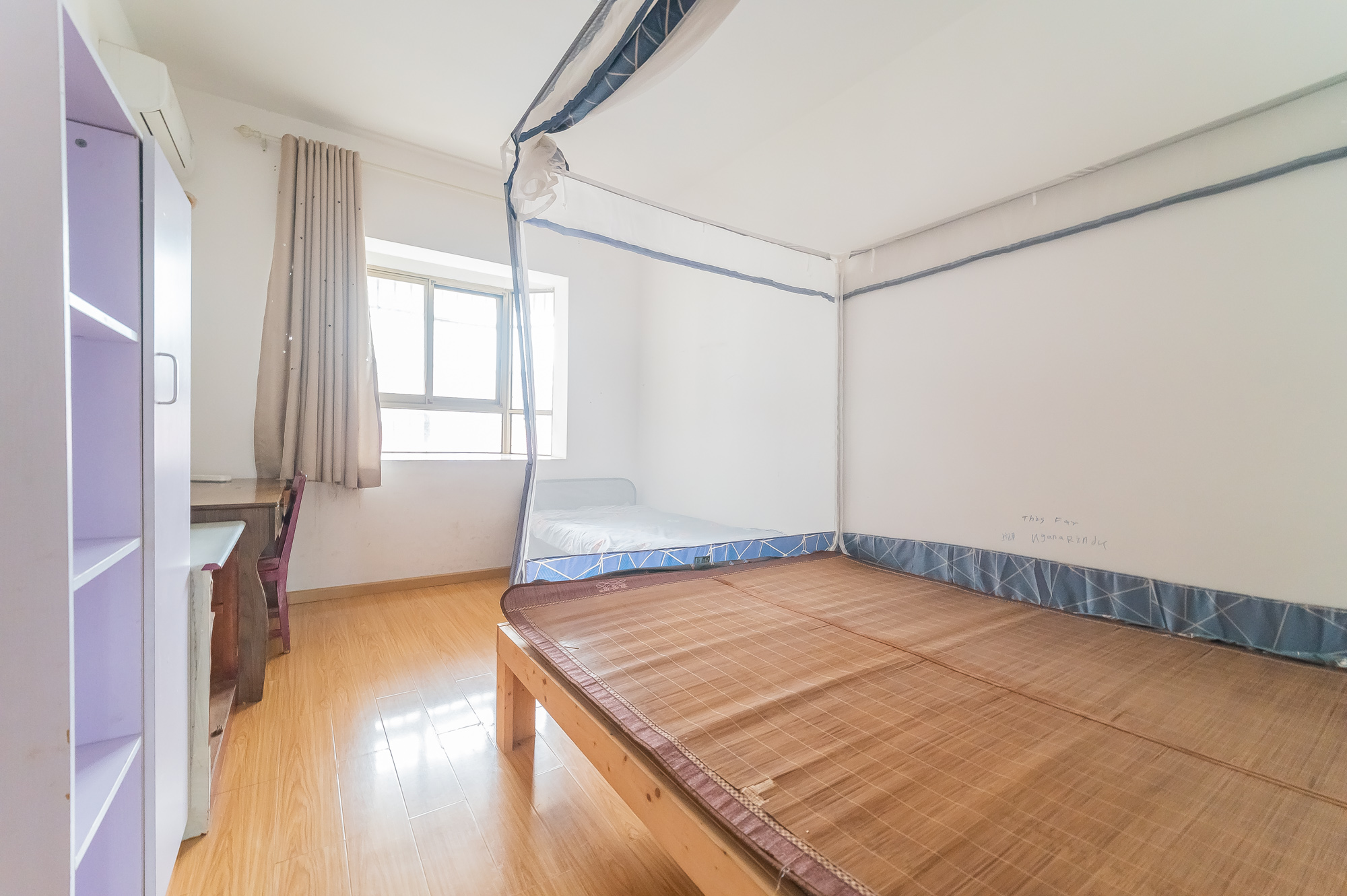 电信公司宿舍  3室2厅2卫    70.0万 电信公司宿舍  3室2厅2卫    70.0万卧室