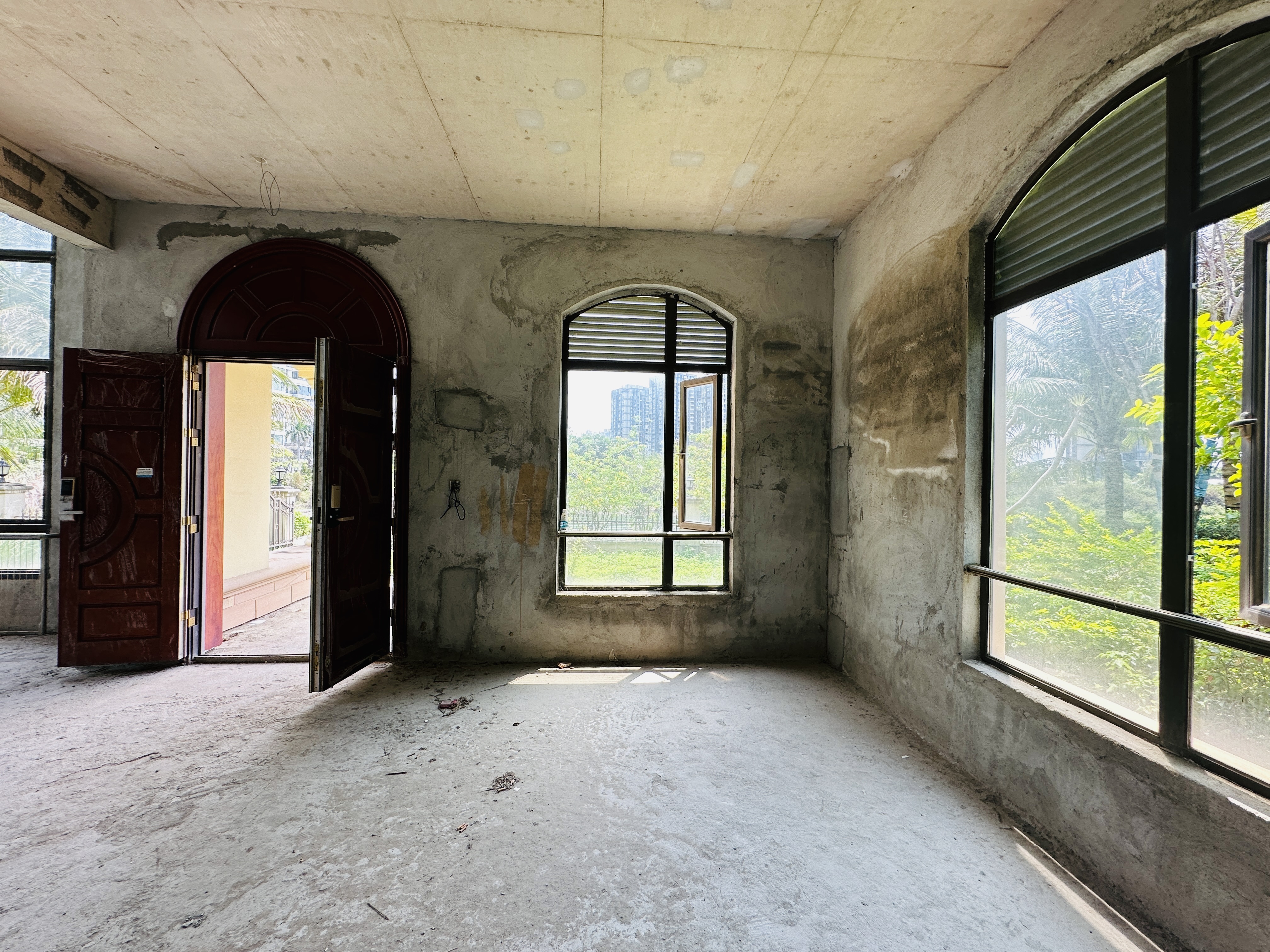 恒大美丽沙天悦湾 5室2厅5卫 2050.0万 恒大美丽沙天悦湾 5室2厅5卫 2050.0万客厅