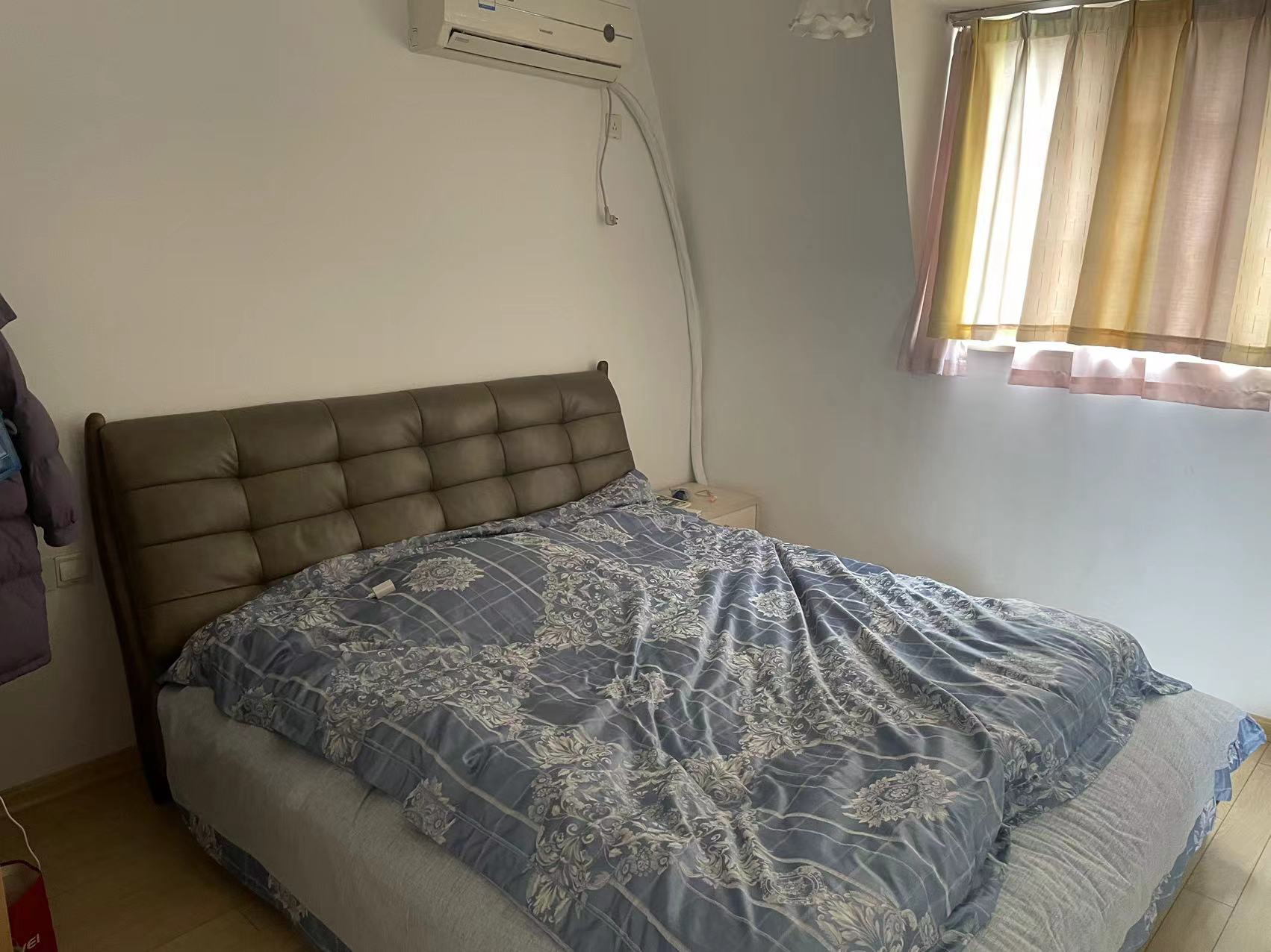 海创明珠花园 5室2厅3卫 98.0万 海创明珠花园 5室2厅3卫 98.0万室内图