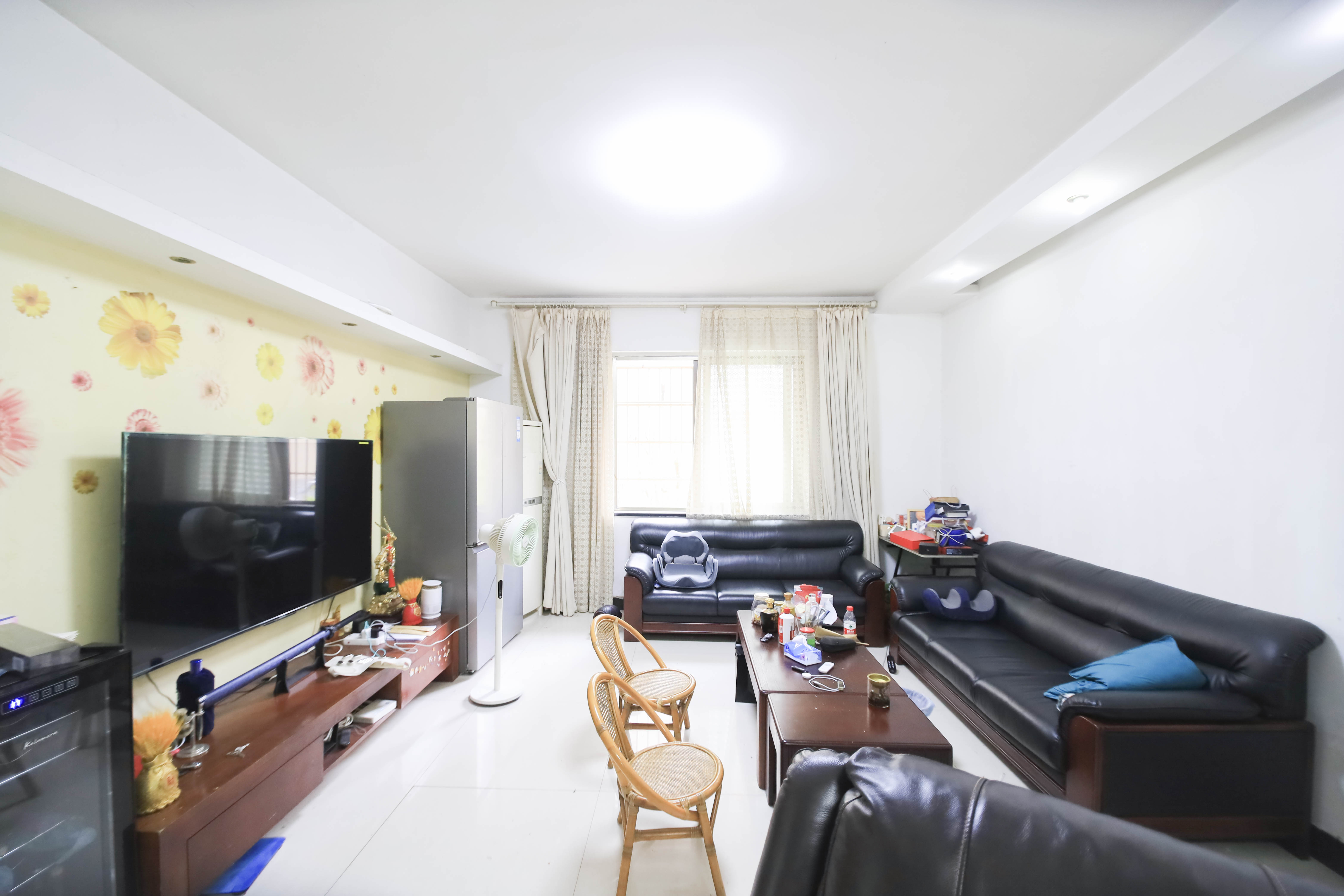 南苑小区  0室2厅0卫    65.0万 南苑小区  0室2厅0卫    65.0万客厅