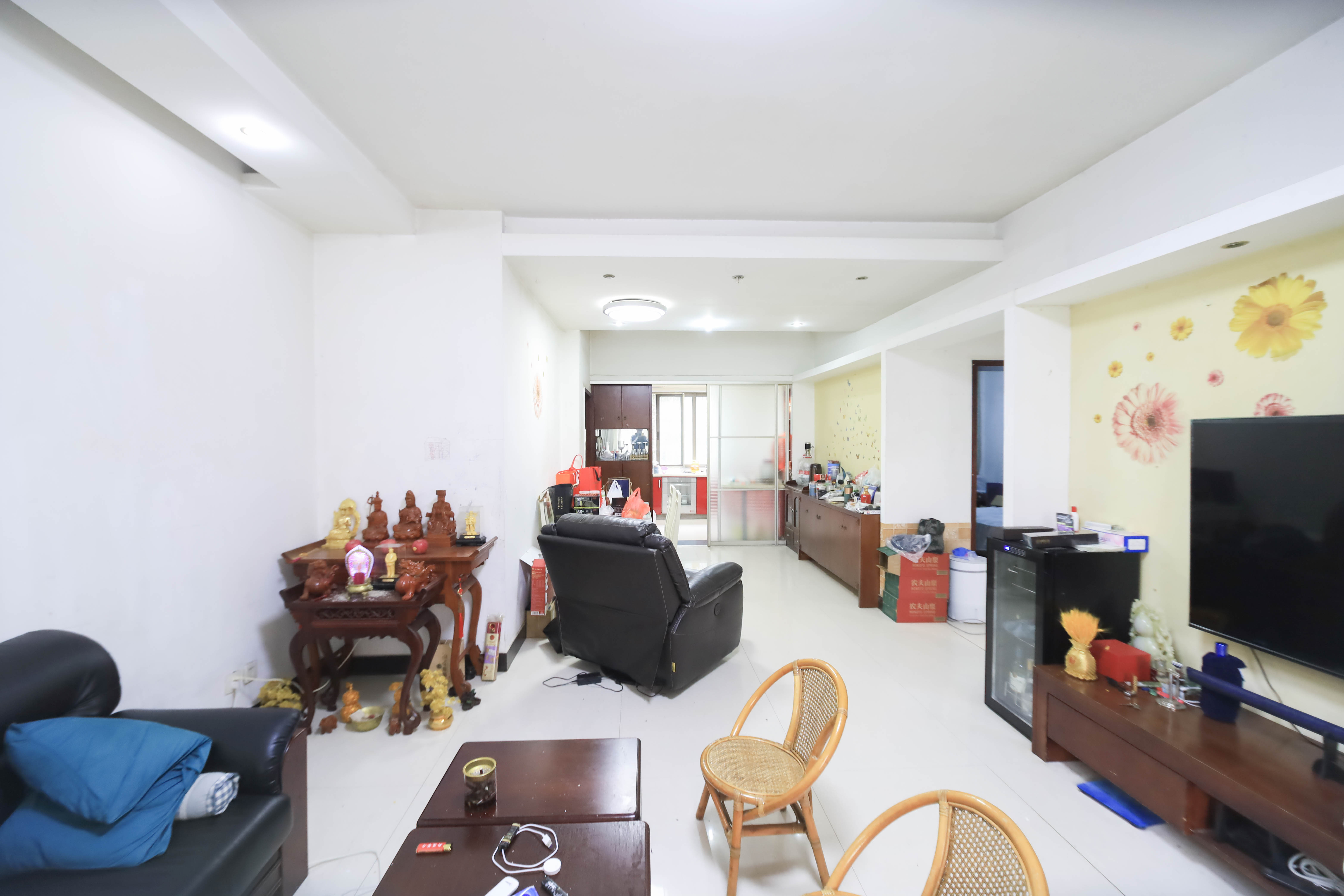 南苑小区  0室2厅0卫    65.0万 南苑小区  0室2厅0卫    65.0万客厅