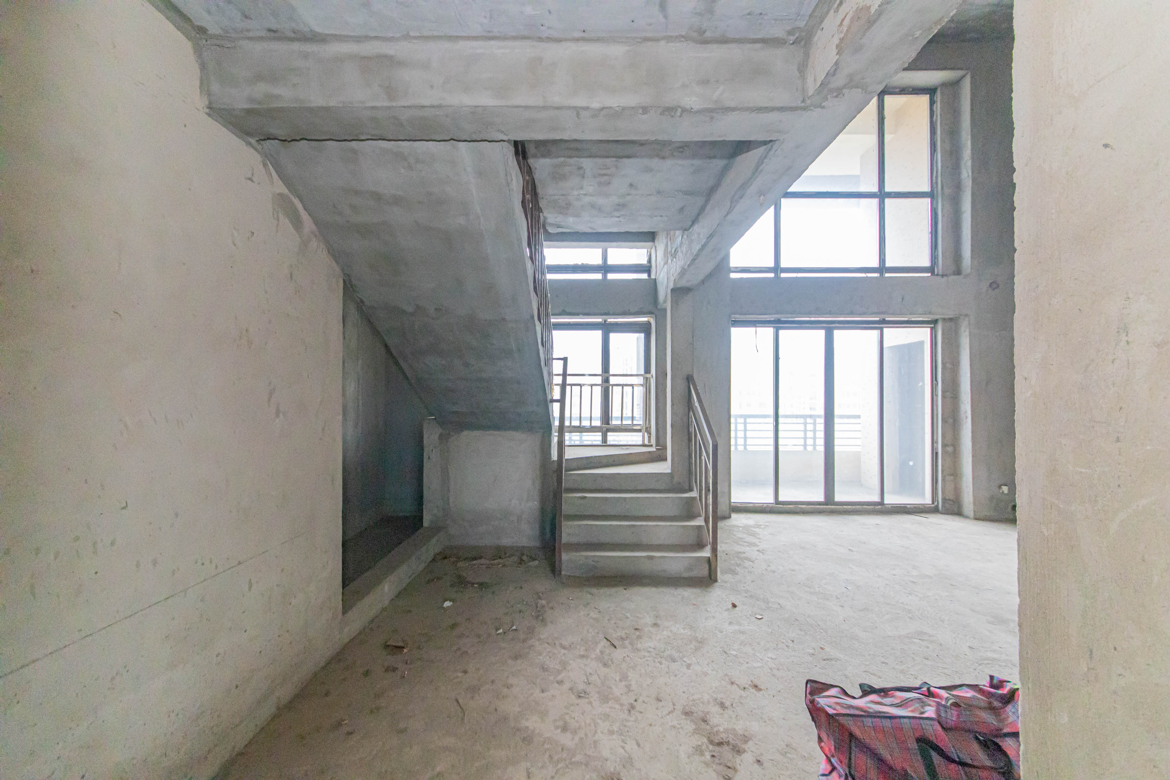 大唐印象一期云海湾 6室2厅3卫 298.0万 大唐印象一期云海湾 6室2厅3卫 298.0万其他