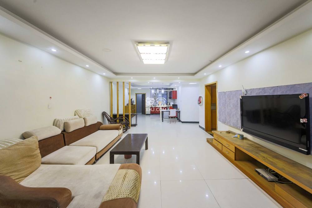 申奥美域  4室2厅2卫    148.0万