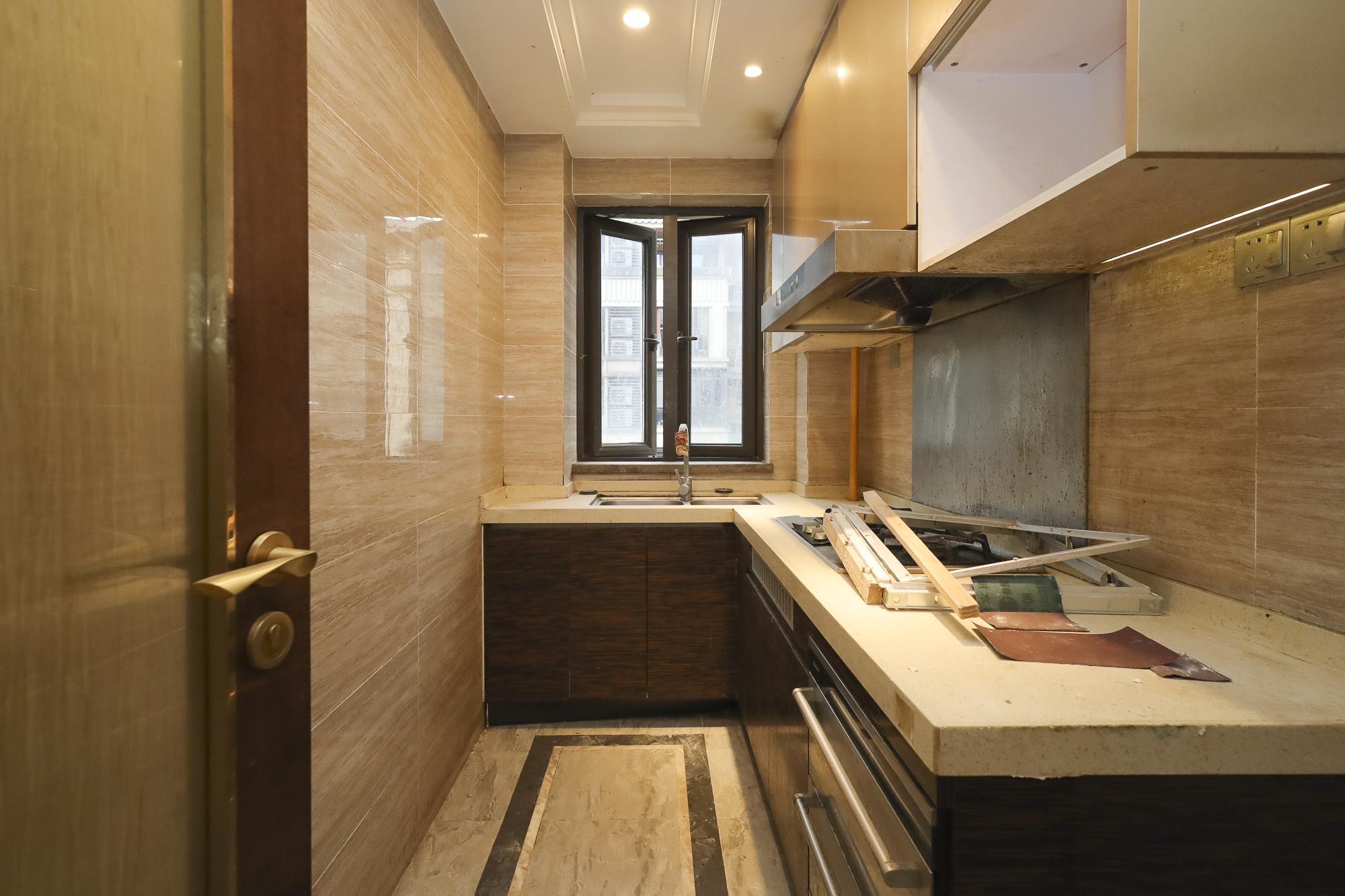 恒大御景天下城一期  3室2厅2卫    115.0万 恒大御景天下城一期  3室2厅2卫    115.0万厨房