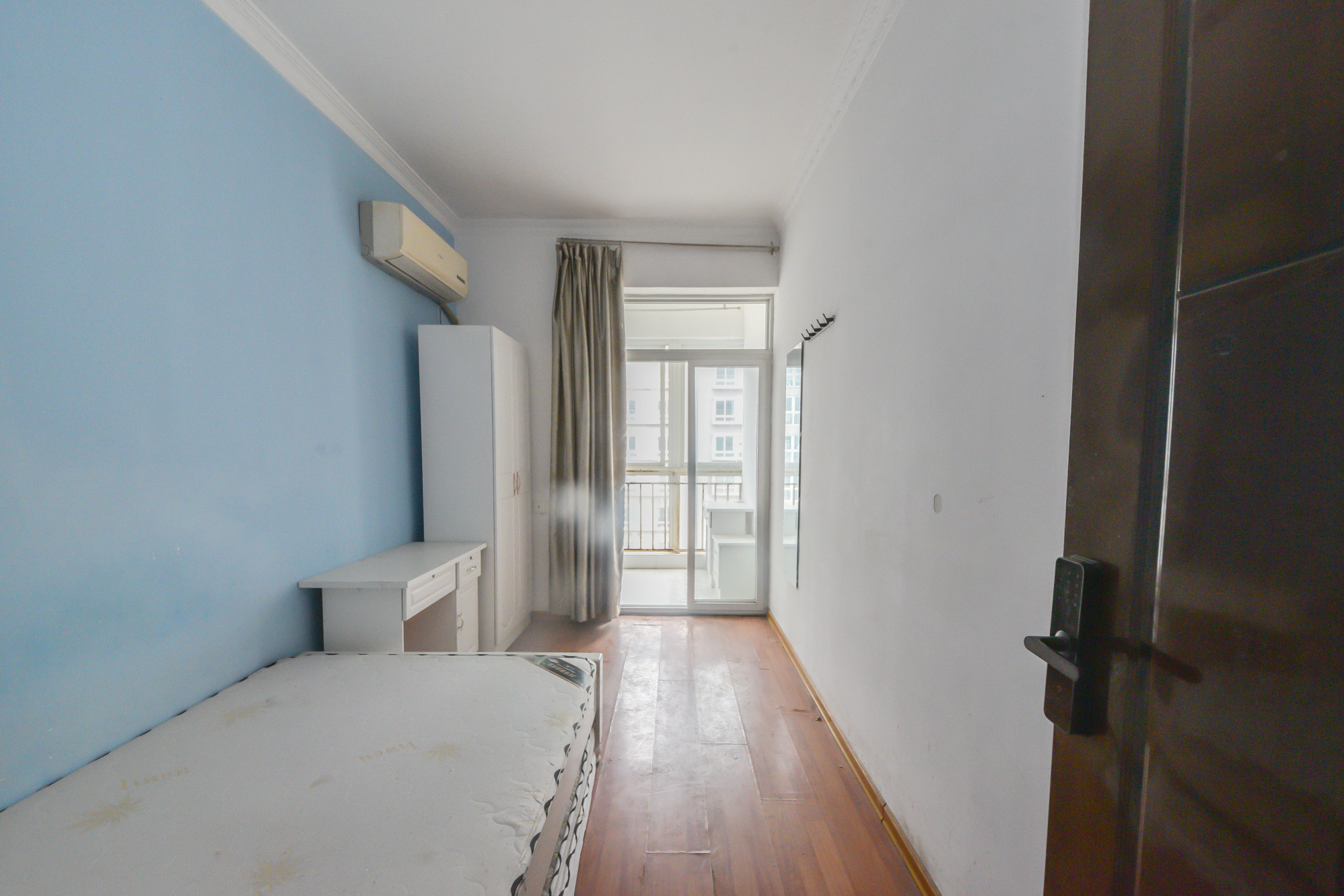 菁华源  4室2厅2卫    95.0万卧室