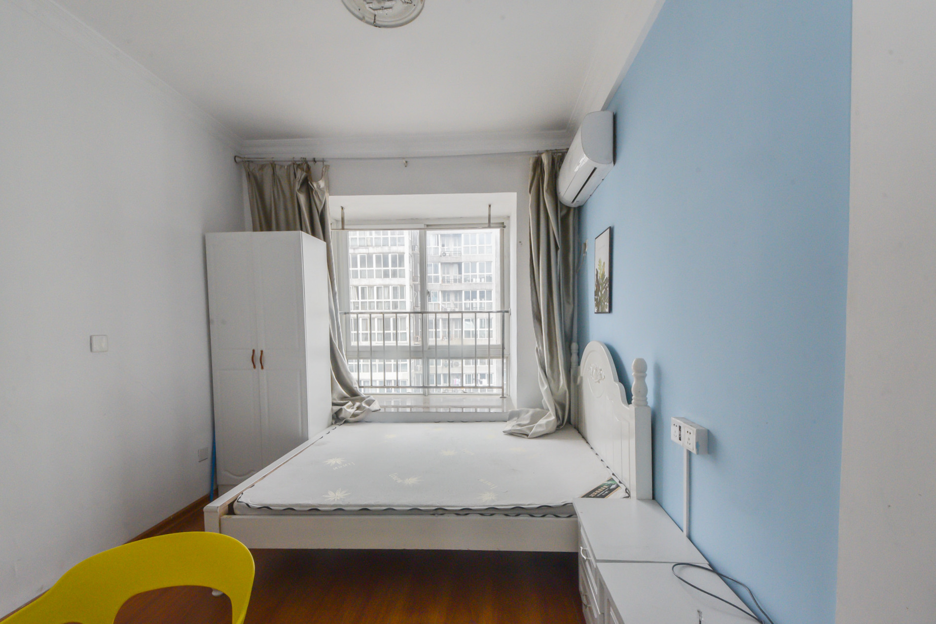 菁华源  4室2厅2卫    95.0万卧室