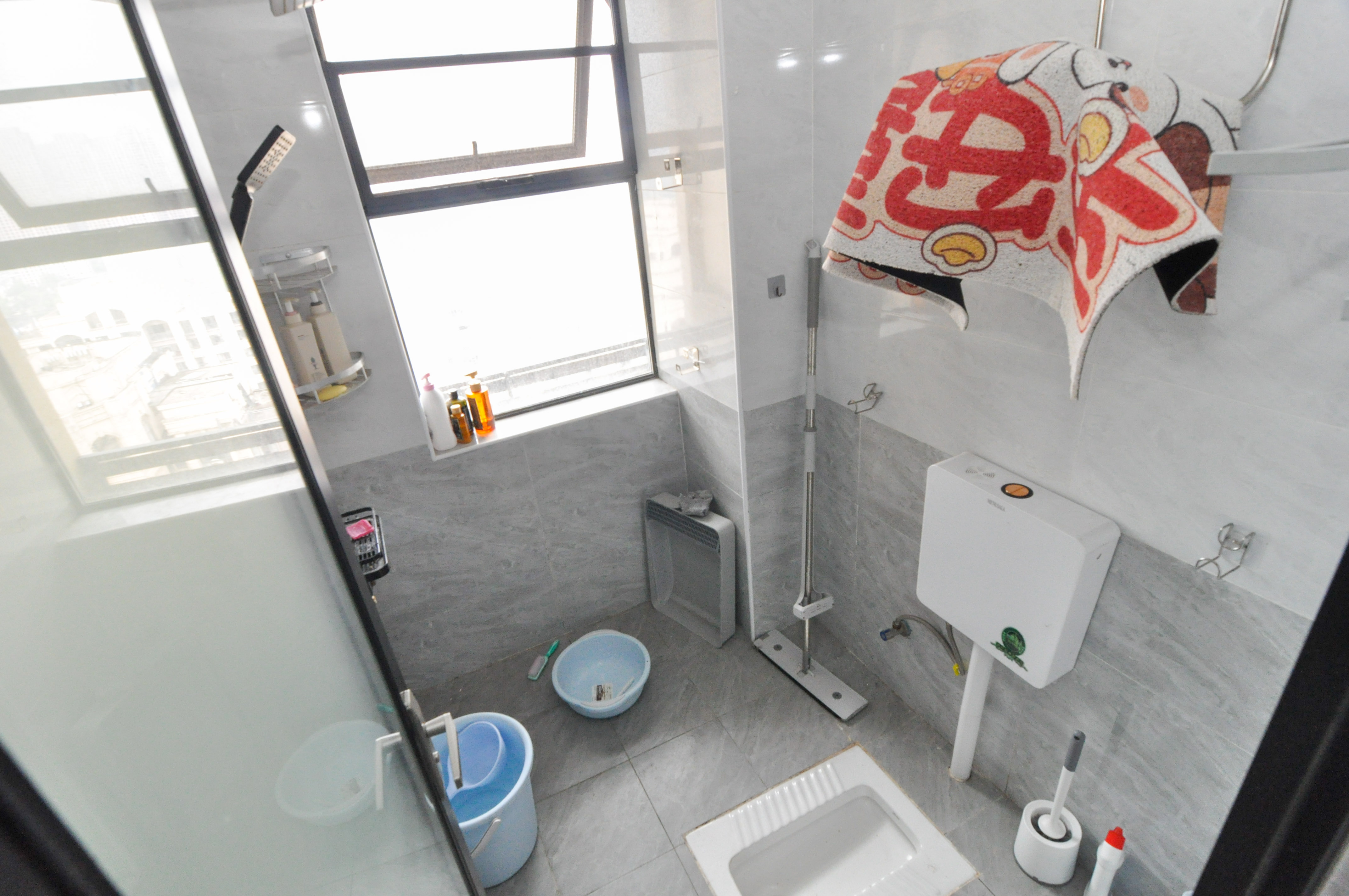 中海梅溪湖壹号  3室2厅2卫   198.00万卫生间